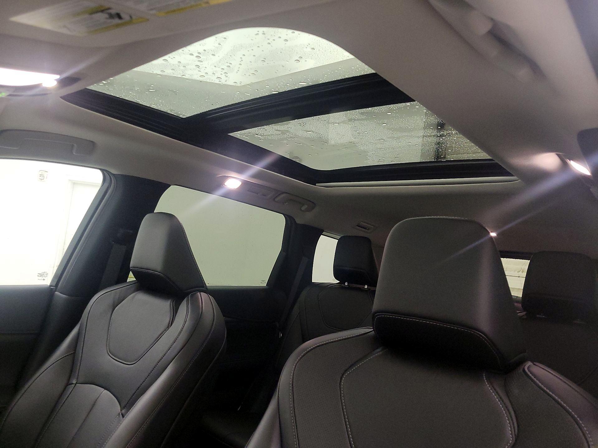 Thumbnail: 2023 INFINITI QX60 - 19