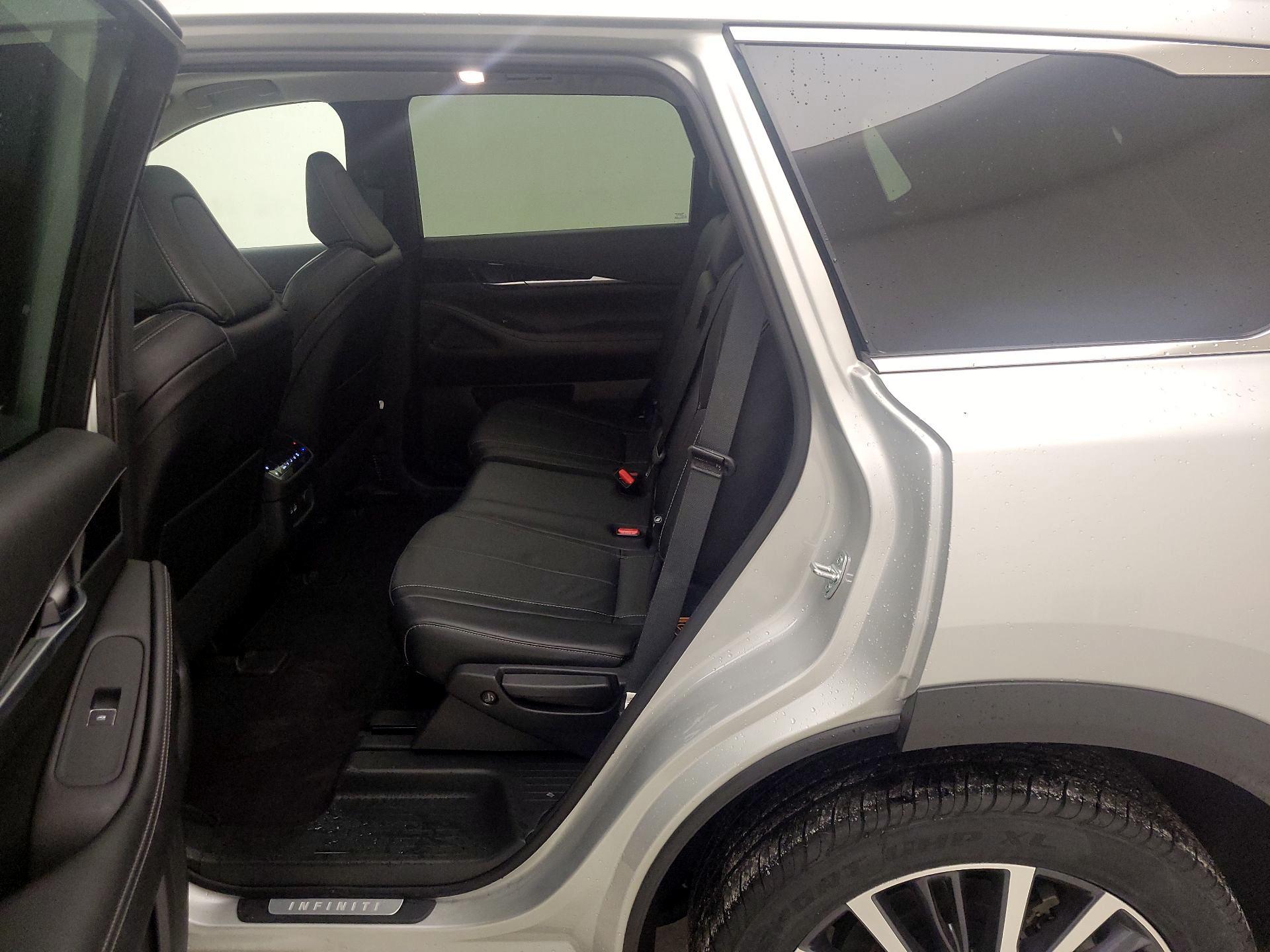 Thumbnail: 2023 INFINITI QX60 - 20