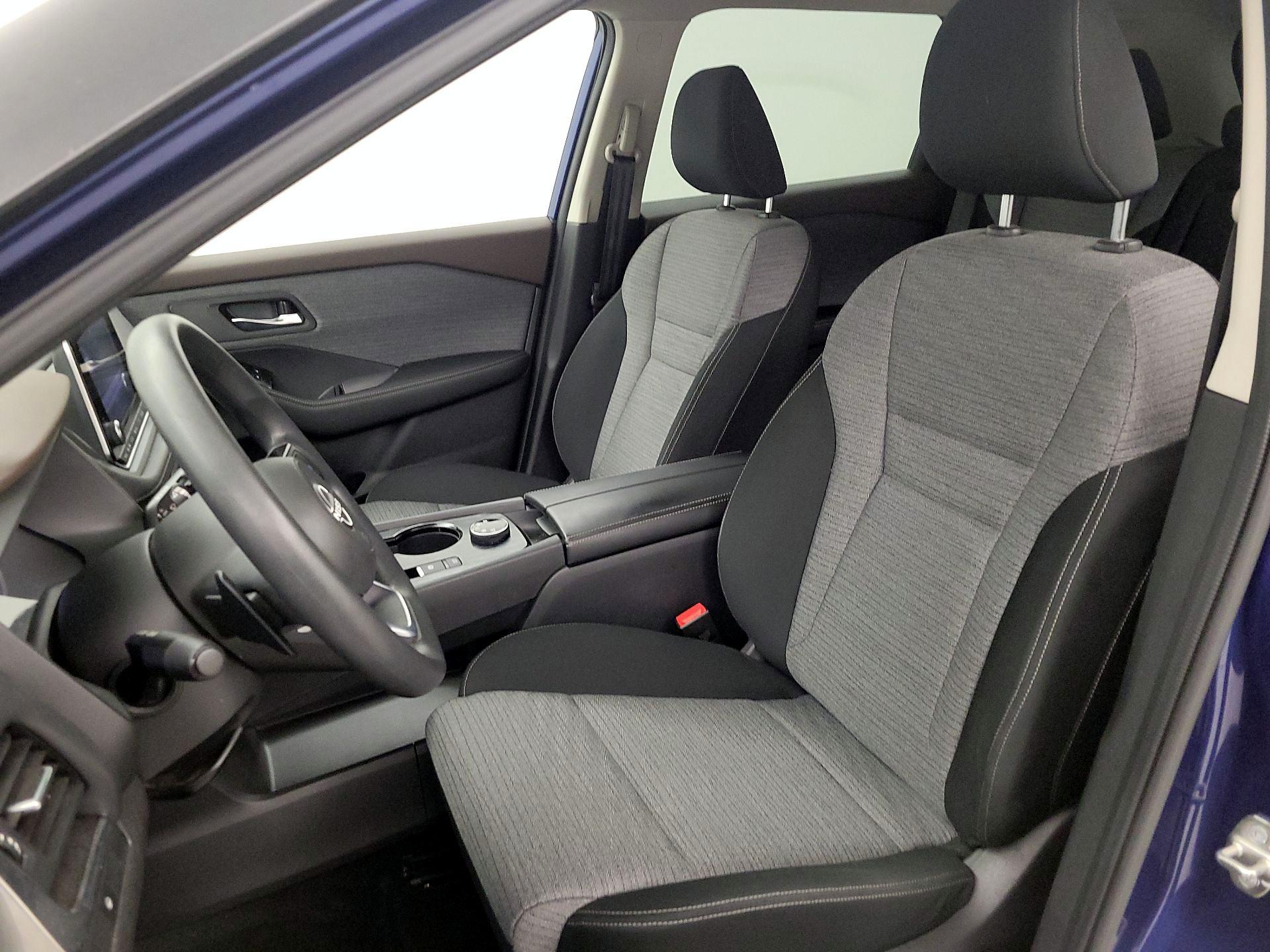 Thumbnail: 2023 Nissan Rogue - 11