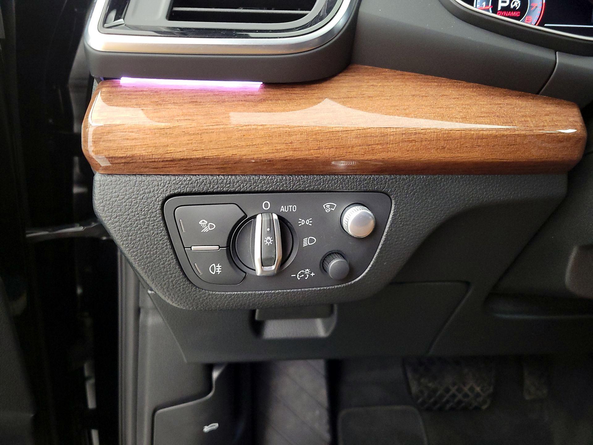 Thumbnail: 2022 Audi Q5 - 13