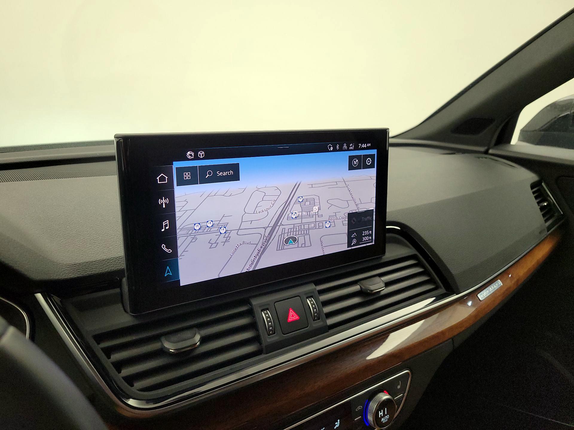 Thumbnail: 2022 Audi Q5 - 14