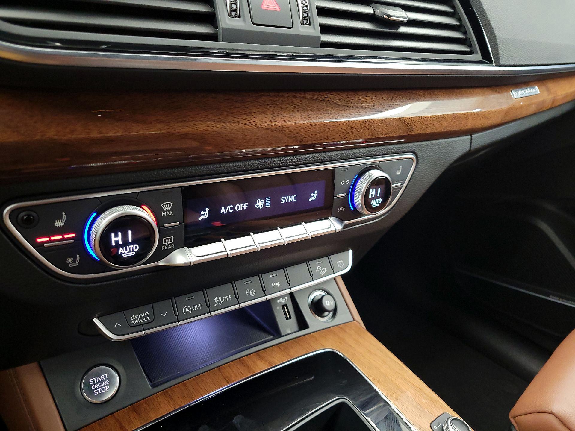 Thumbnail: 2022 Audi Q5 - 17