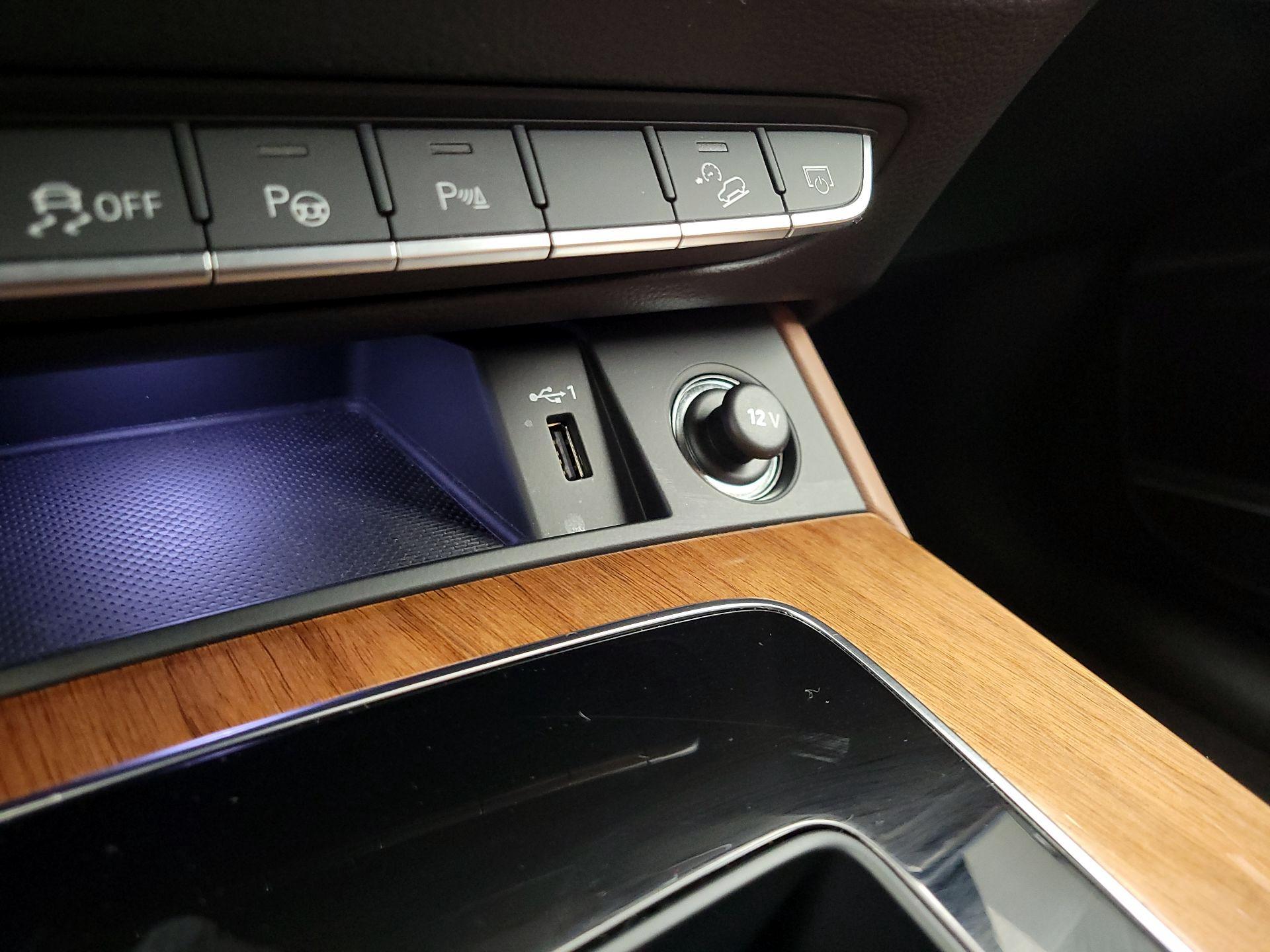 Thumbnail: 2022 Audi Q5 - 19