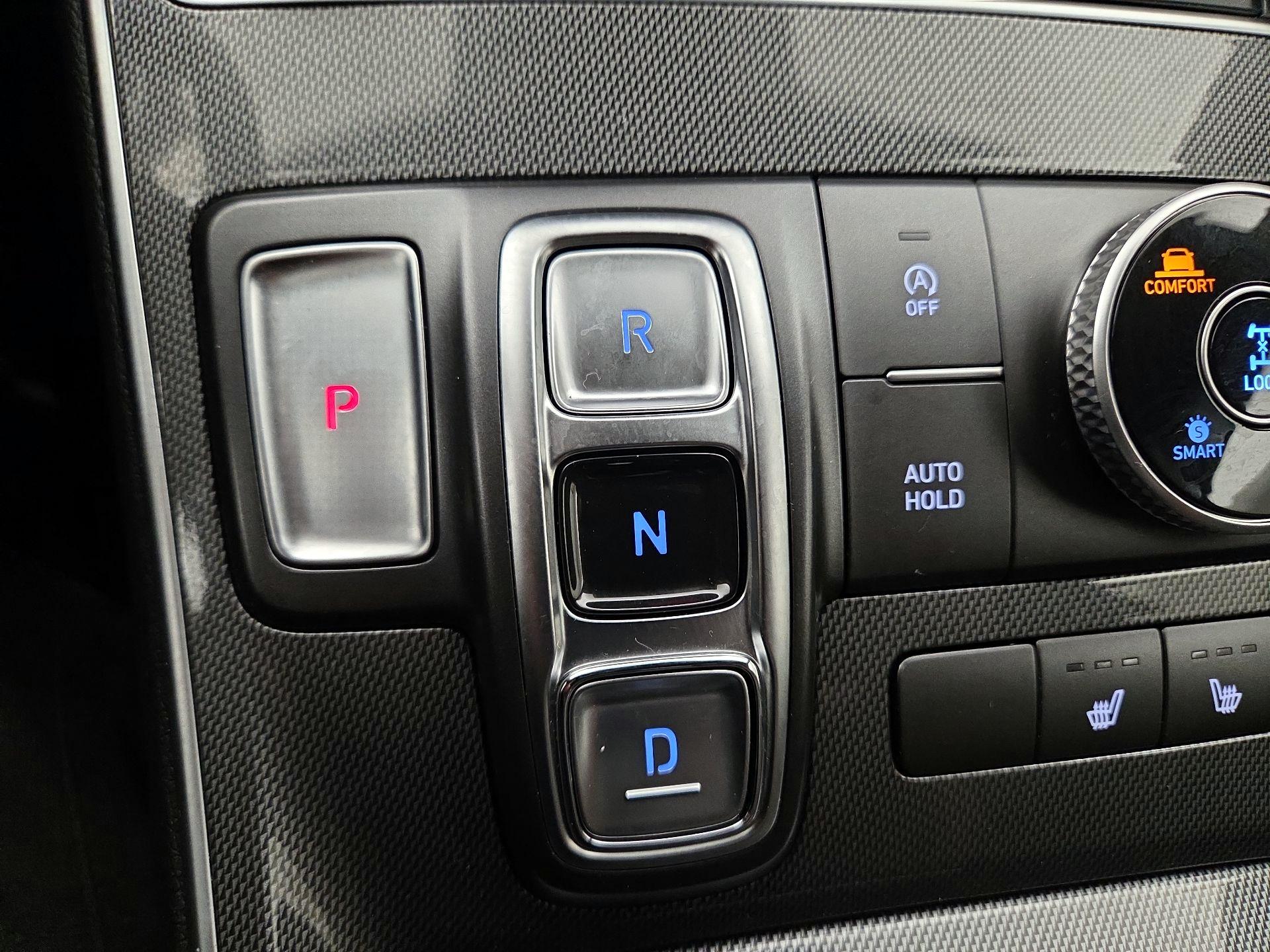 Thumbnail: 2022 Hyundai Santa Fe - 17