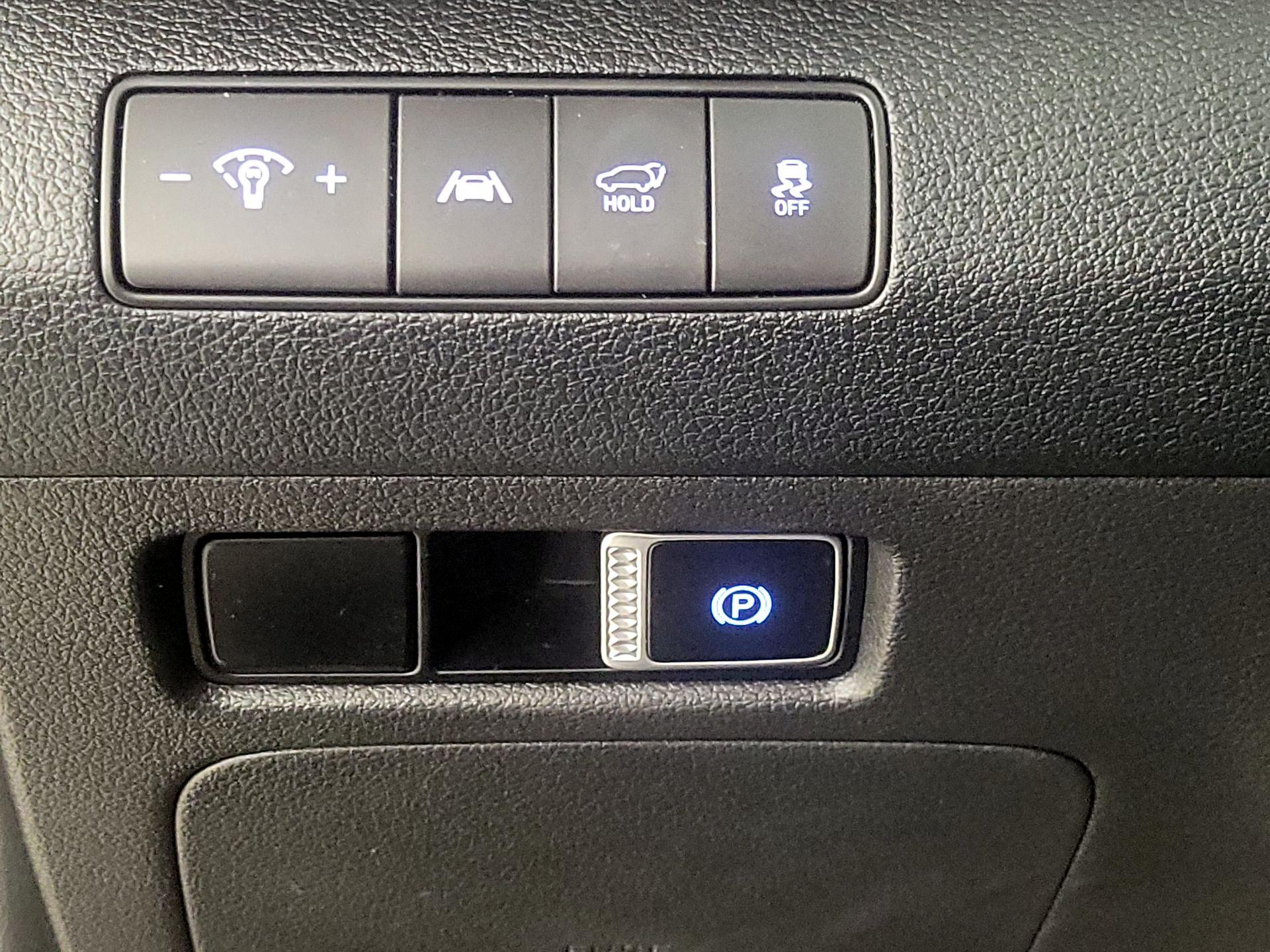 Thumbnail: 2023 Hyundai Santa Fe - 13