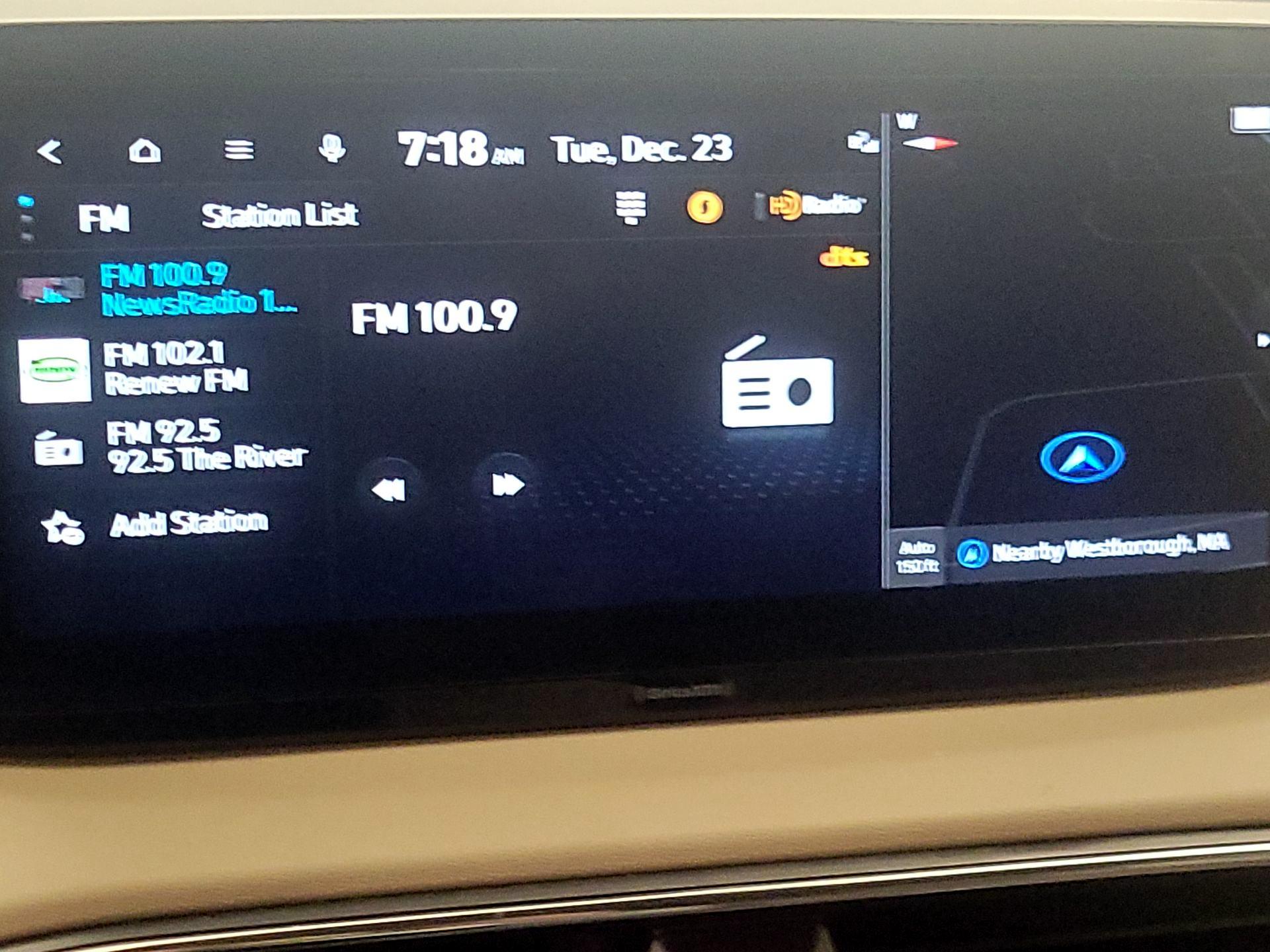 Thumbnail: 2023 Hyundai Santa Fe - 15