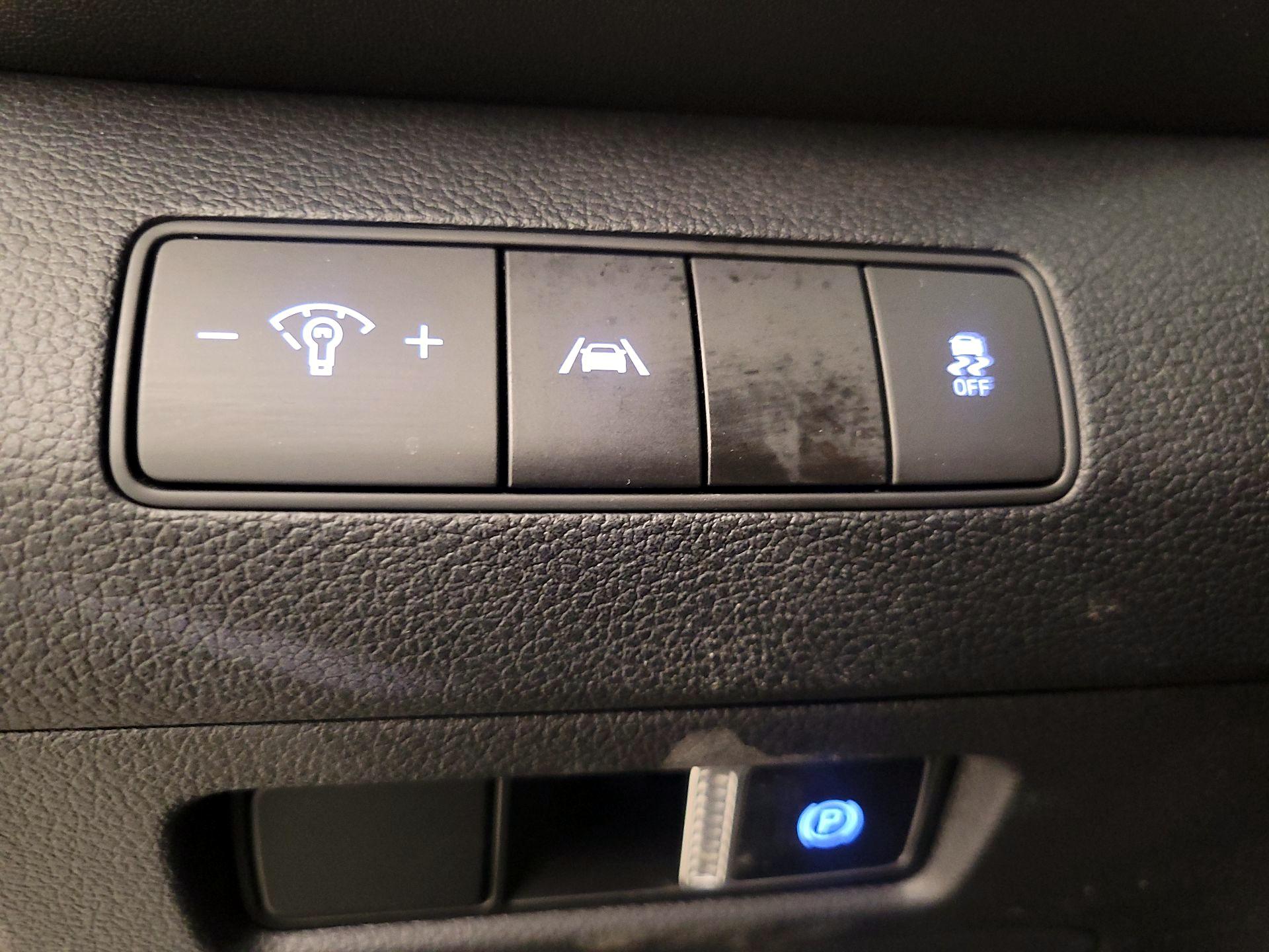 Thumbnail: 2023 Hyundai Santa Fe - 13