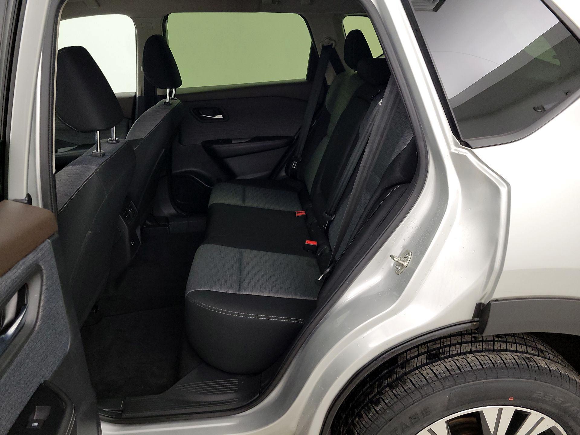 Thumbnail: 2023 Nissan Rogue - 19