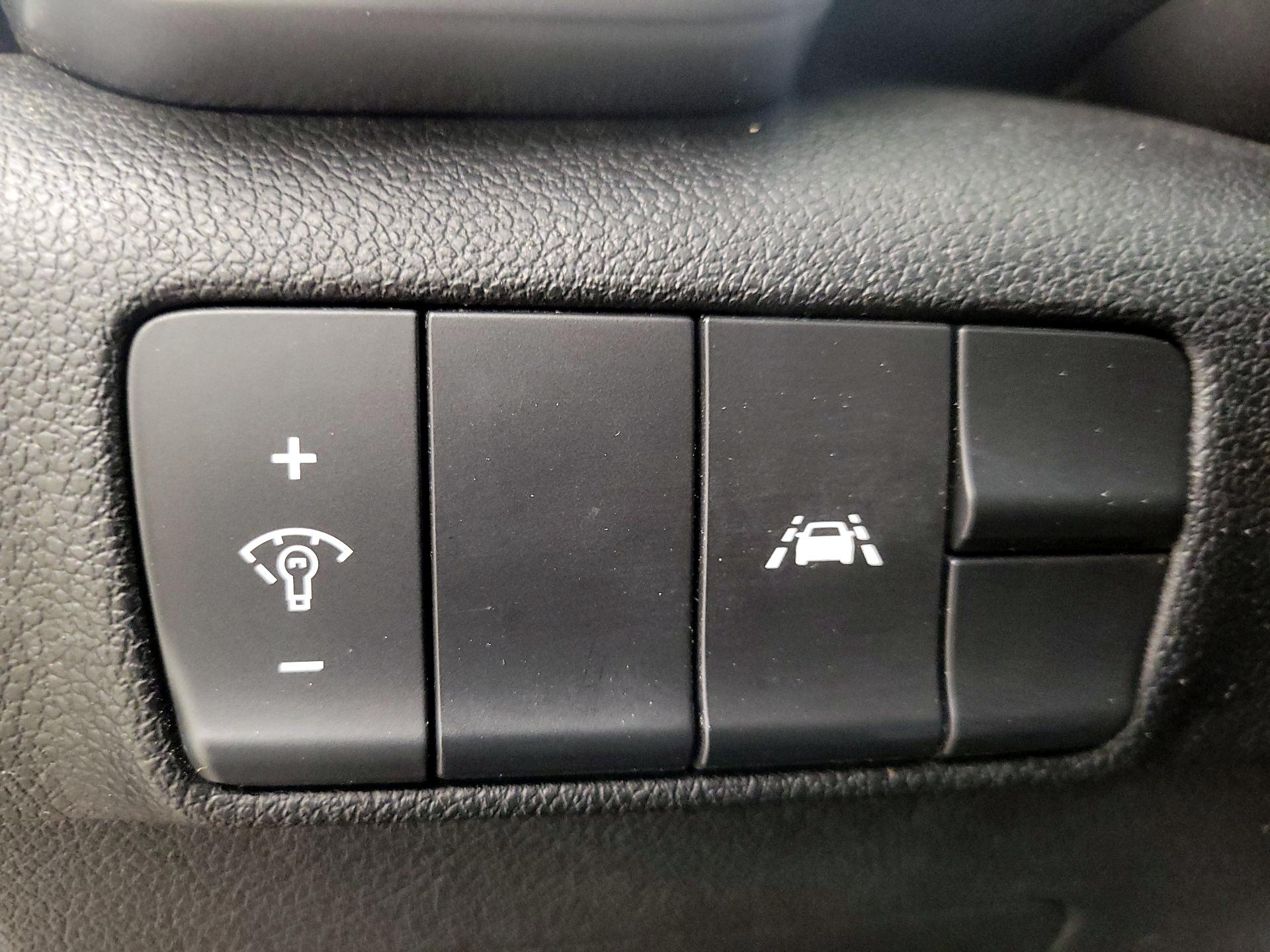 Thumbnail: 2020 Kia Sportage - 13