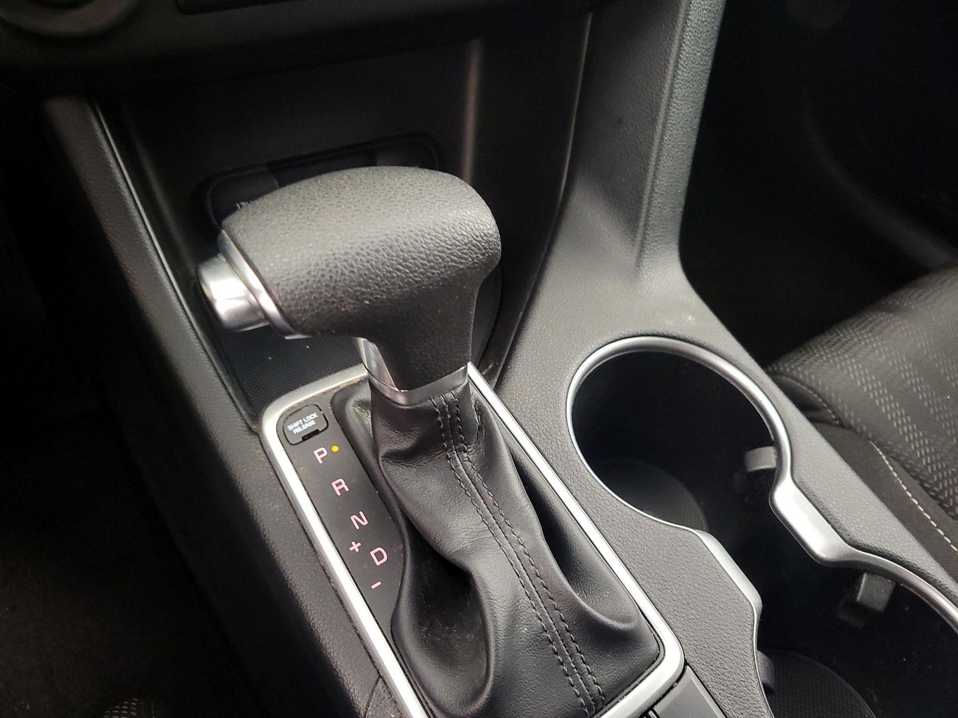 Thumbnail: 2020 Kia Sportage - 17