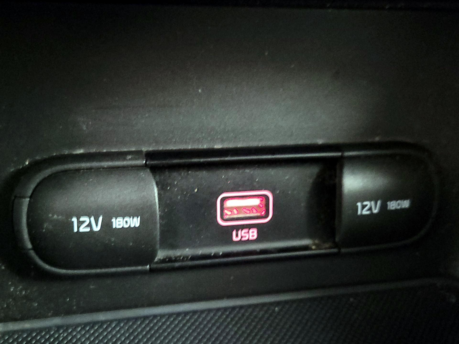 Thumbnail: 2020 Kia Sportage - 18