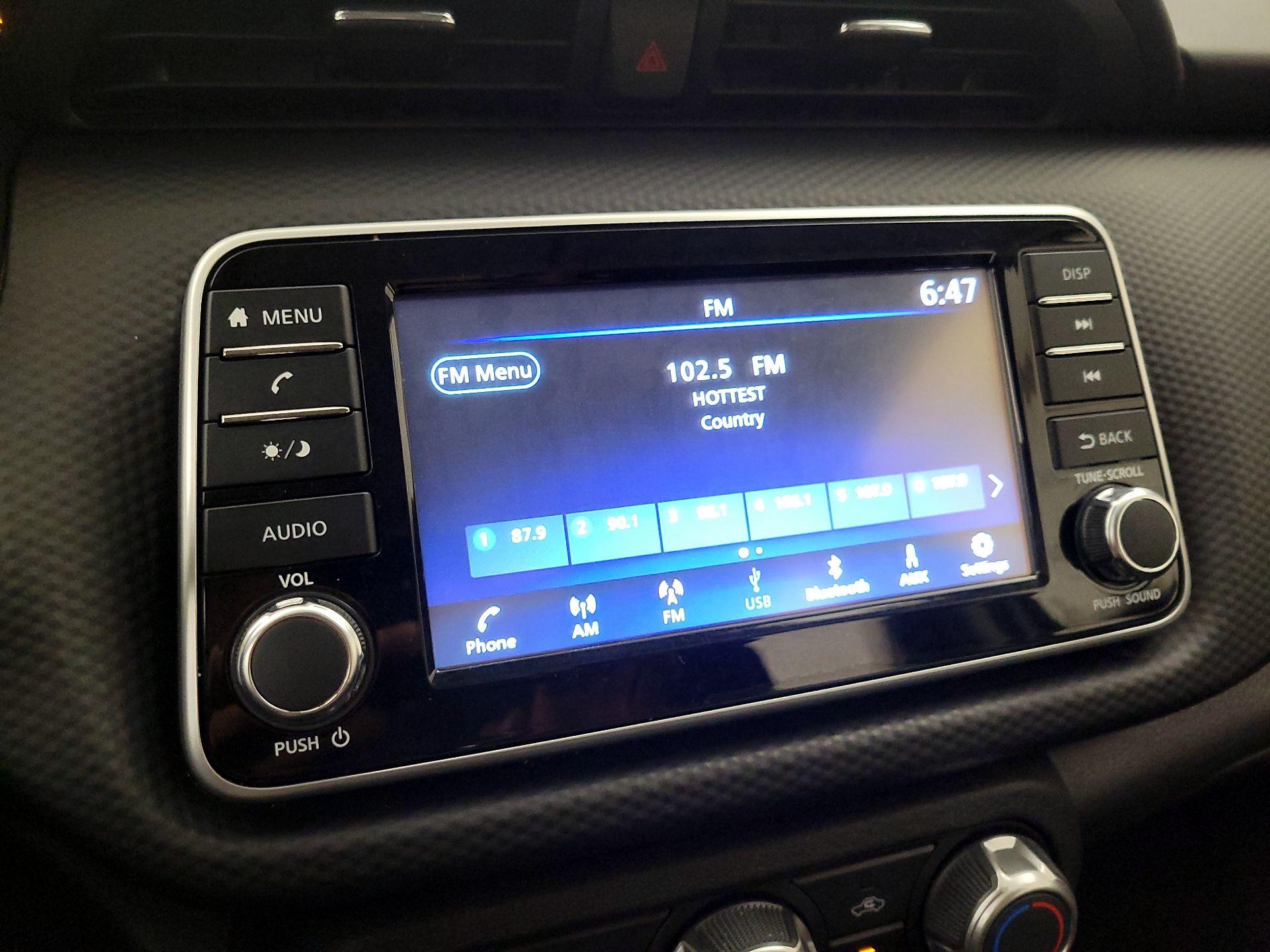 Thumbnail: 2022 Nissan Kicks - 15