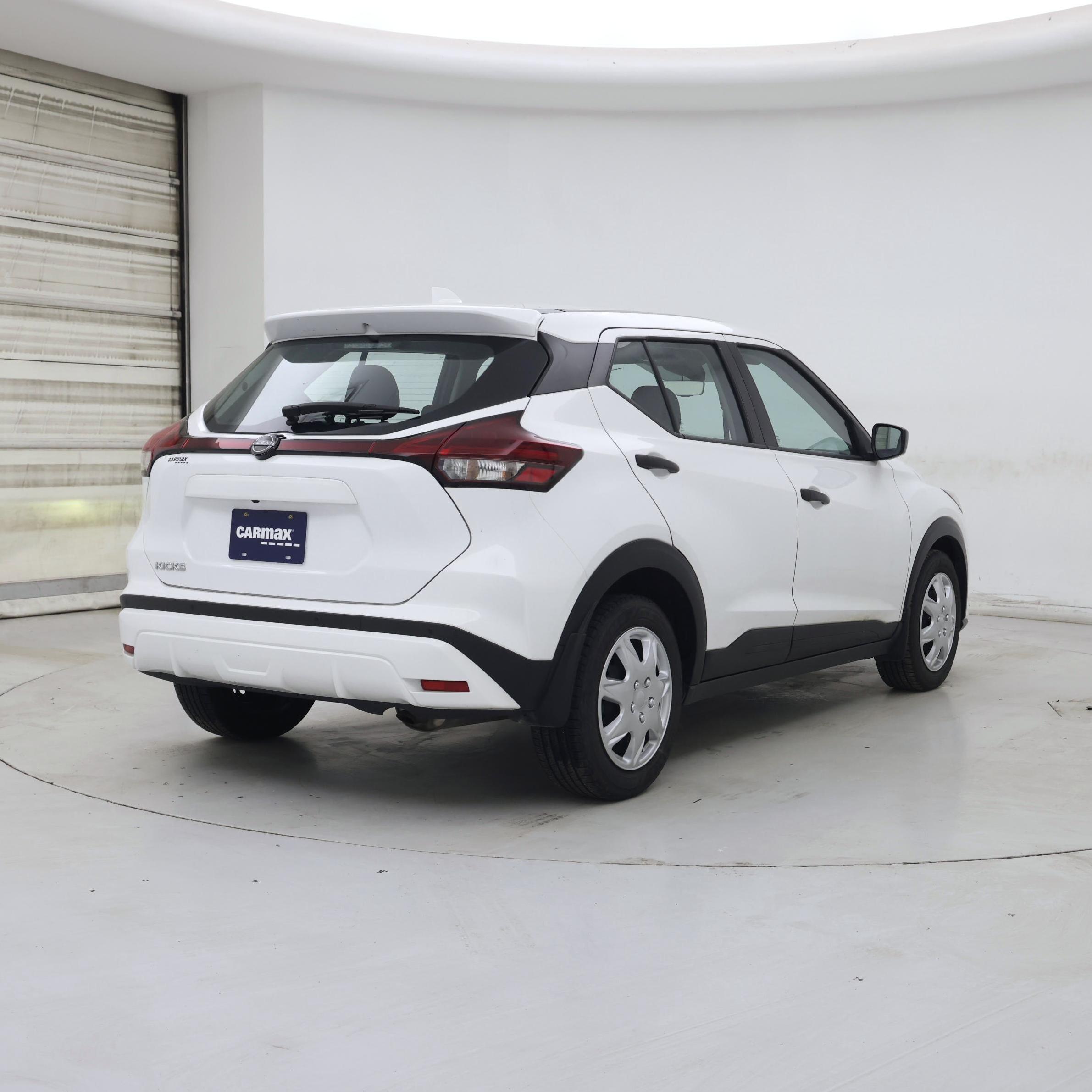 Thumbnail: 2022 Nissan Kicks - 8