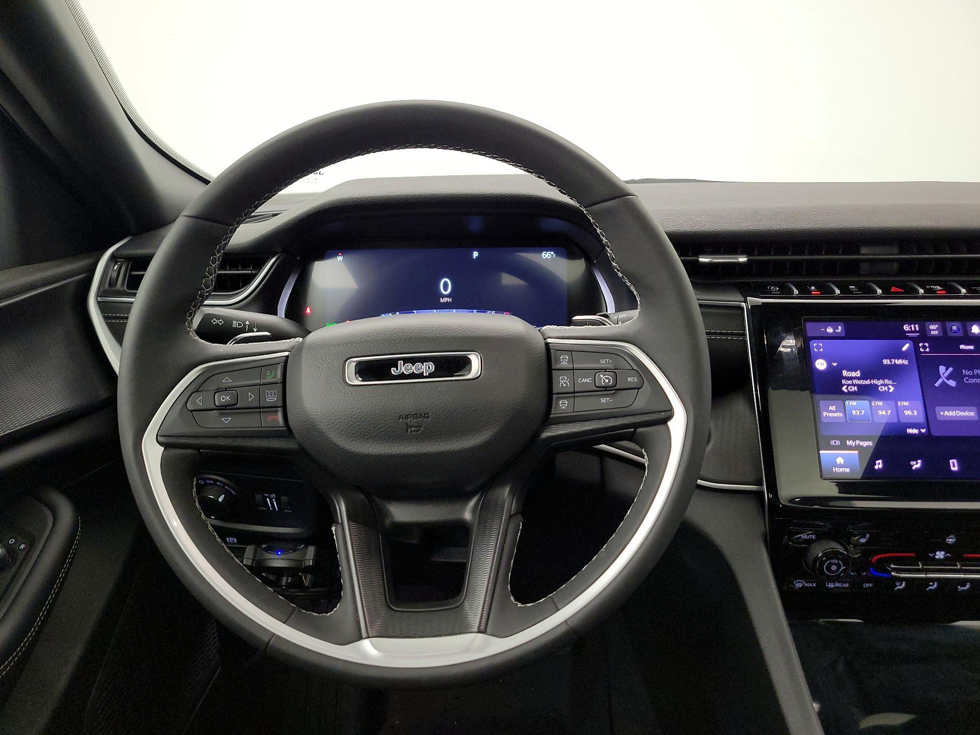 Thumbnail: 2025 Jeep Grand Cherokee - 10