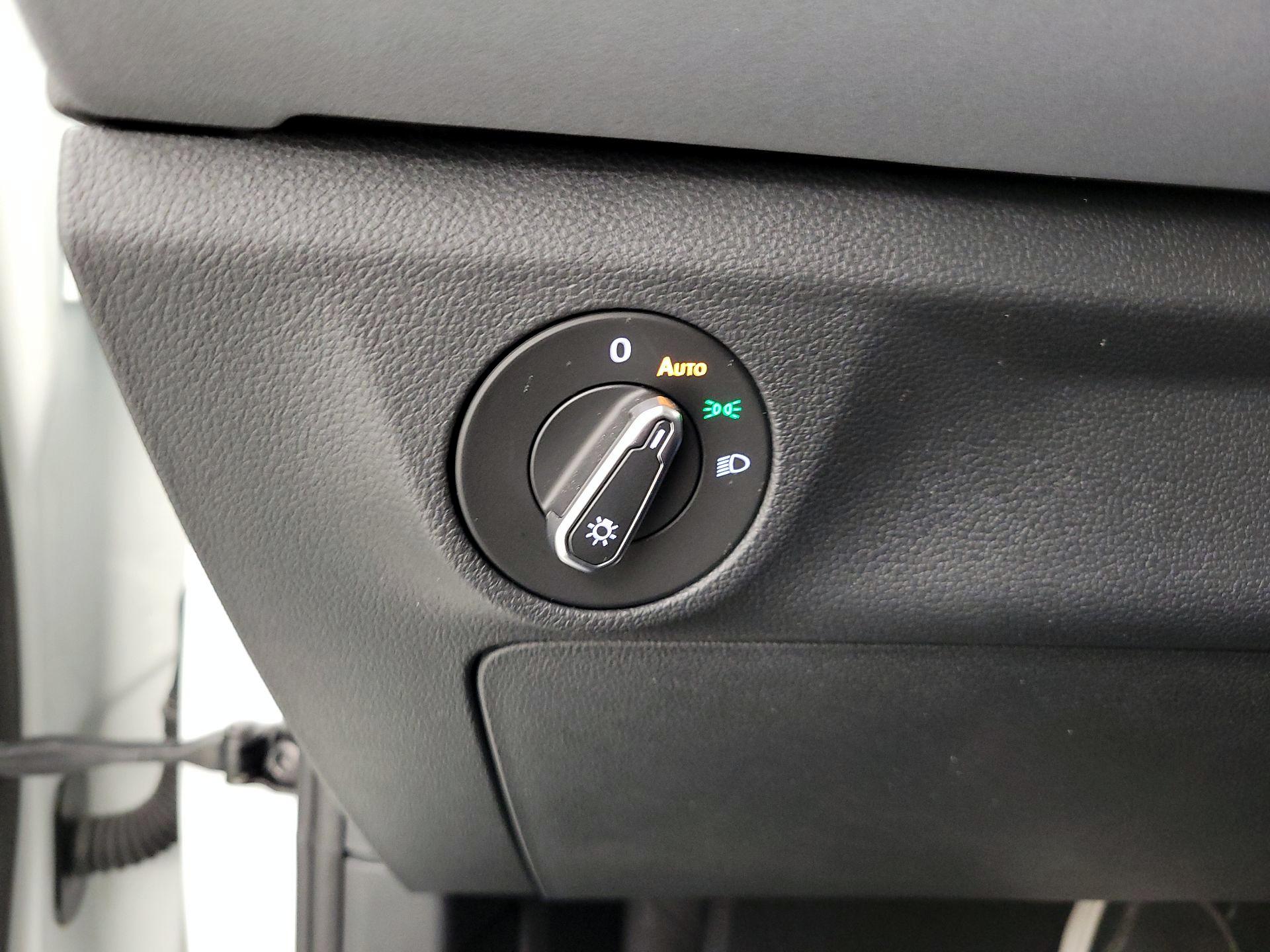 Thumbnail: 2025 Volkswagen Jetta - 13