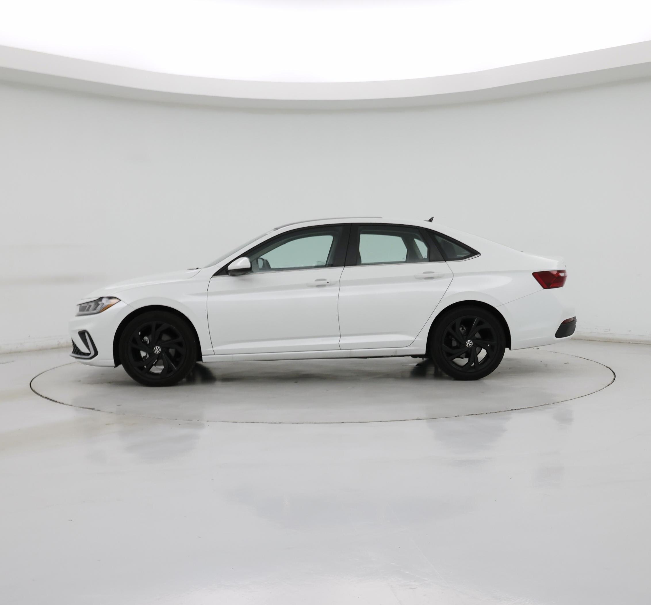 Thumbnail: 2025 Volkswagen Jetta - 3