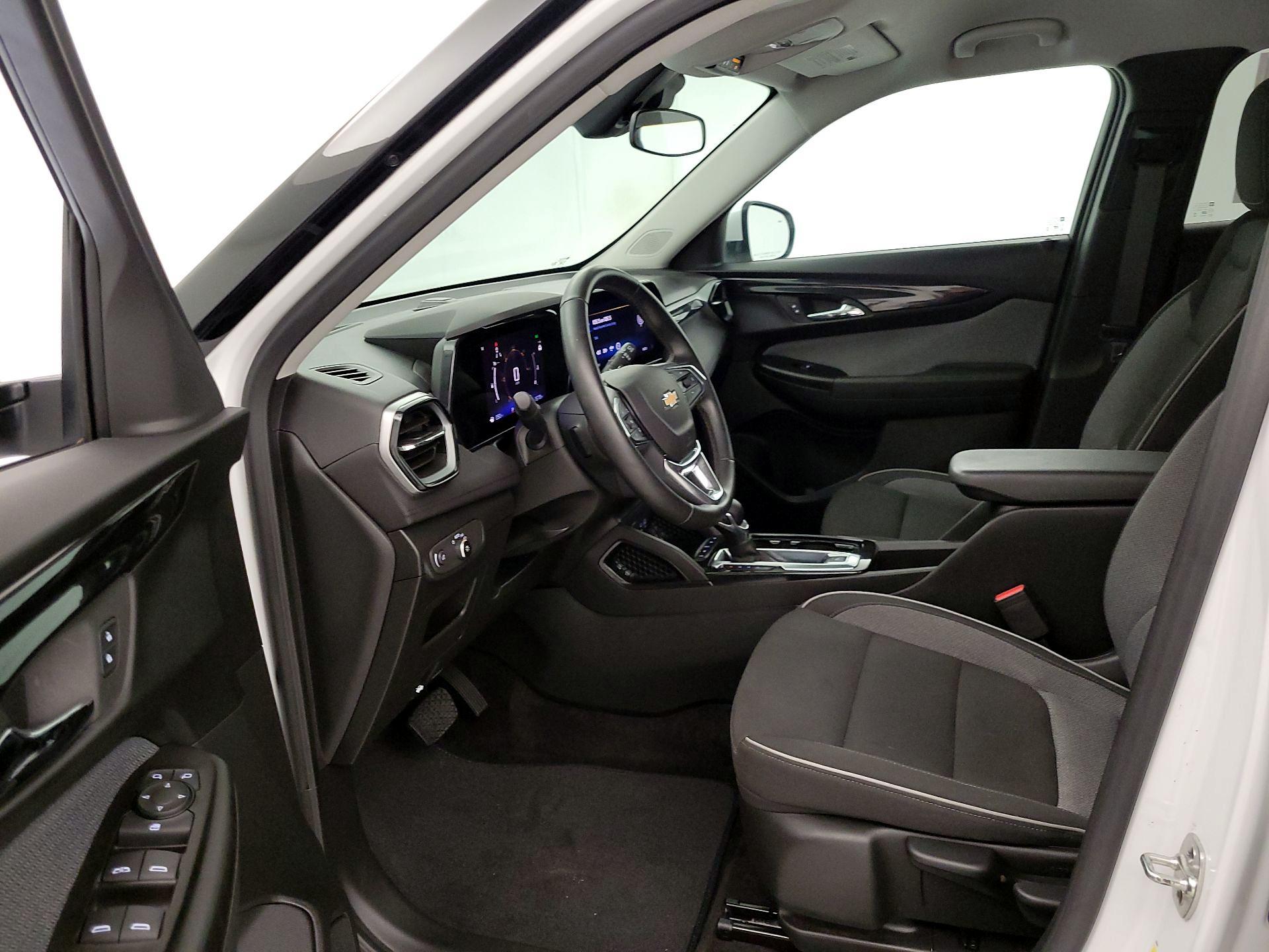 Thumbnail: 2024 Chevrolet TrailBlazer - 11