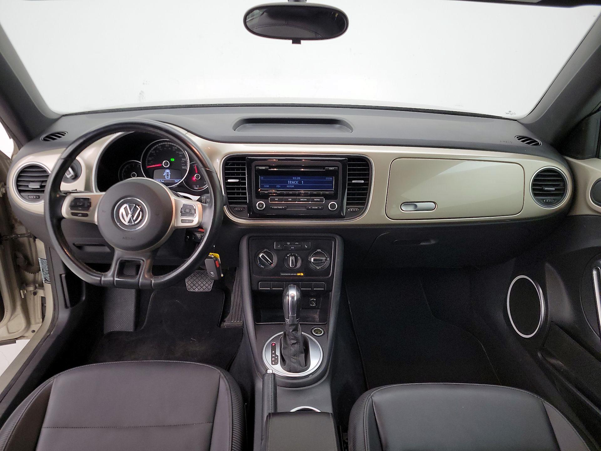 Thumbnail: 2014 Volkswagen Beetle - 9