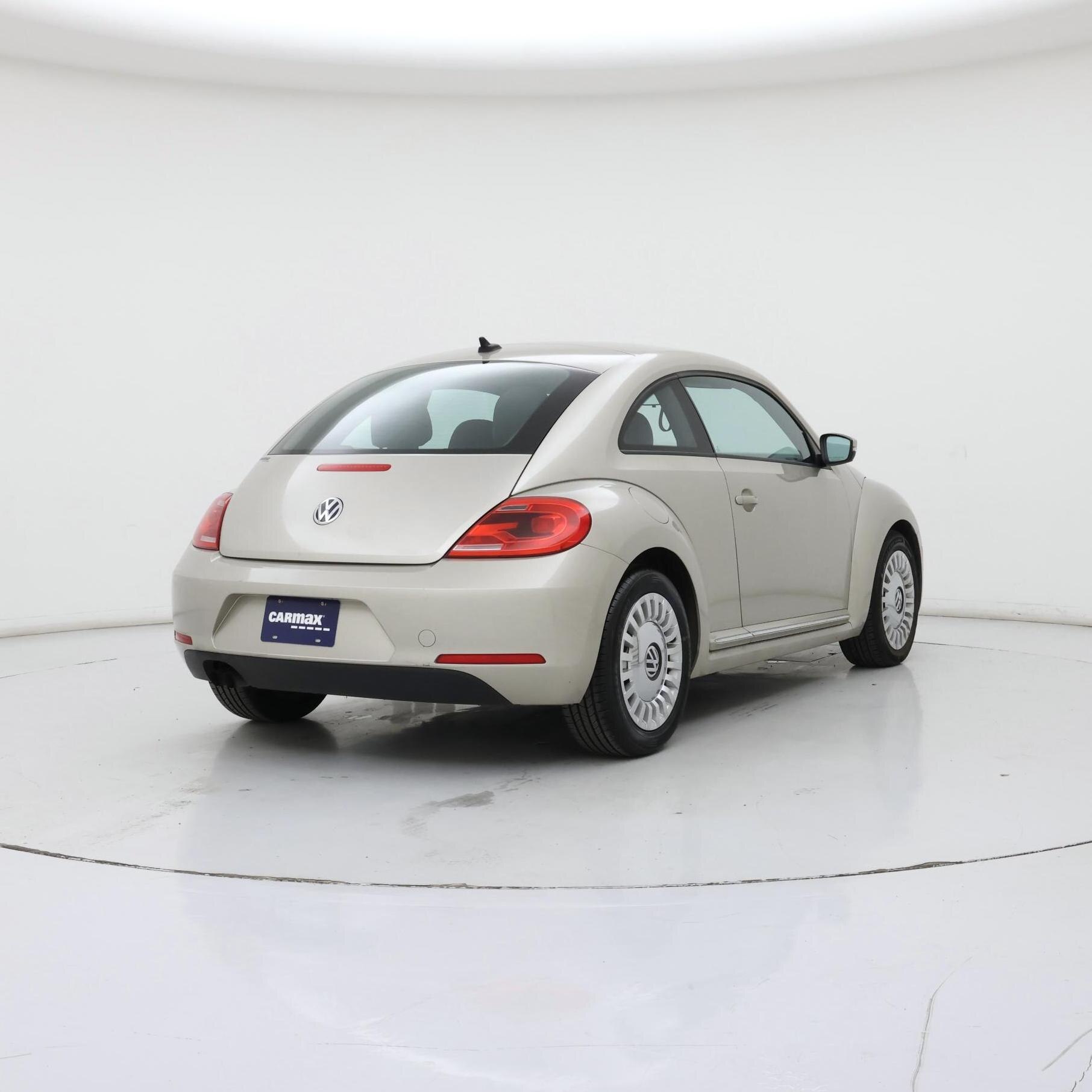 Thumbnail: 2014 Volkswagen Beetle - 8