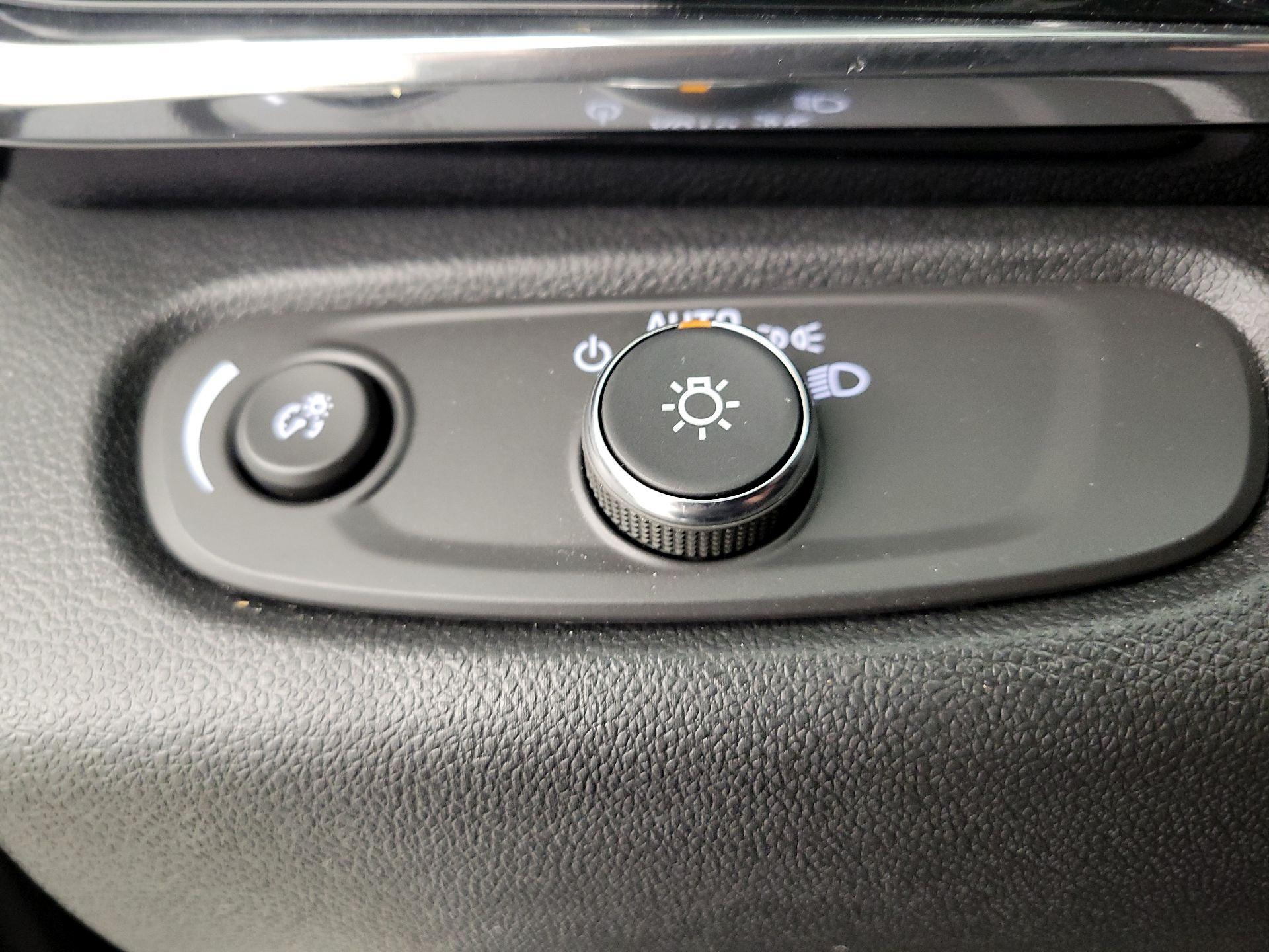 Thumbnail: 2025 Buick Envista - 13