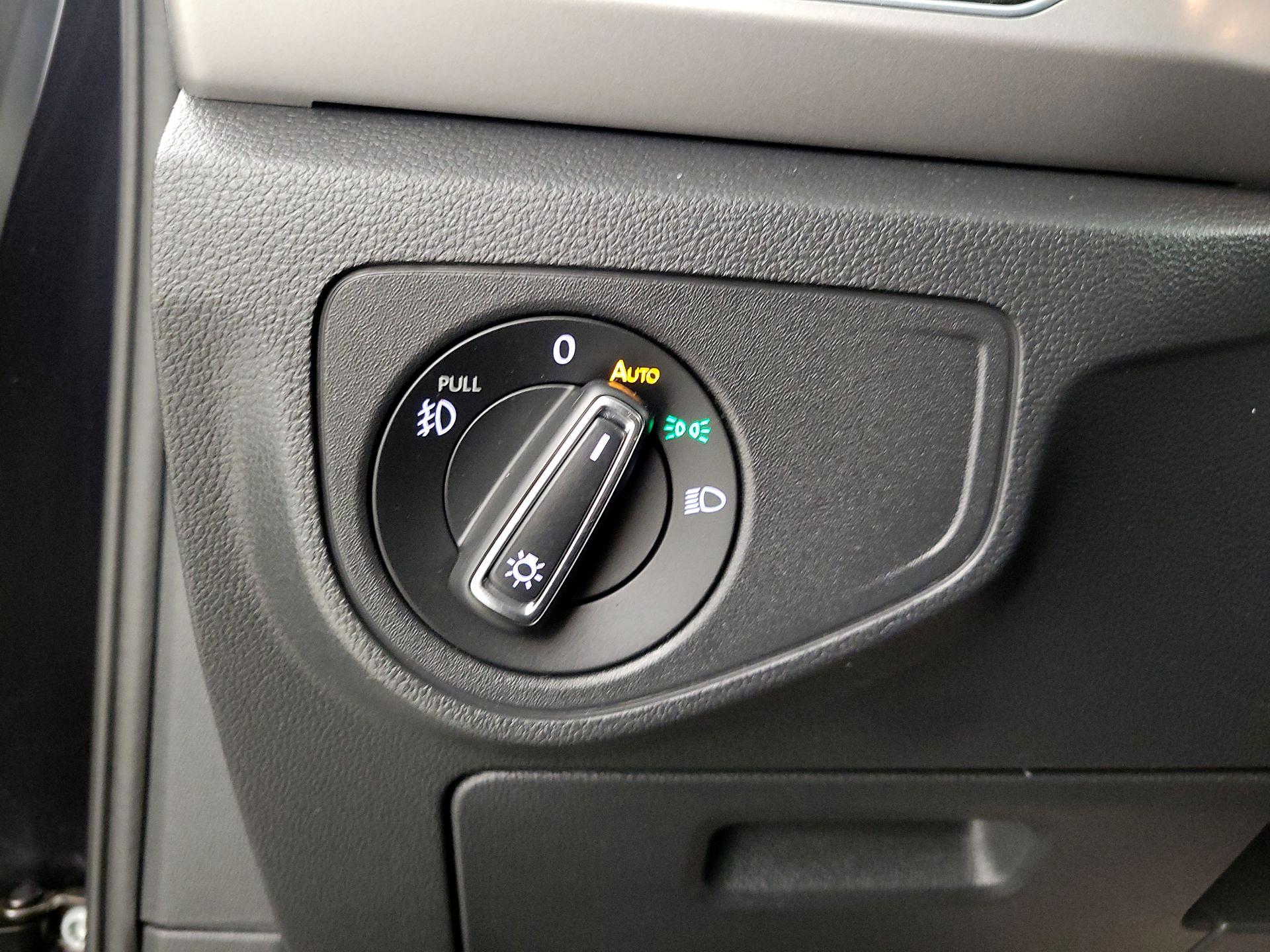 Thumbnail: 2019 Volkswagen Atlas - 13