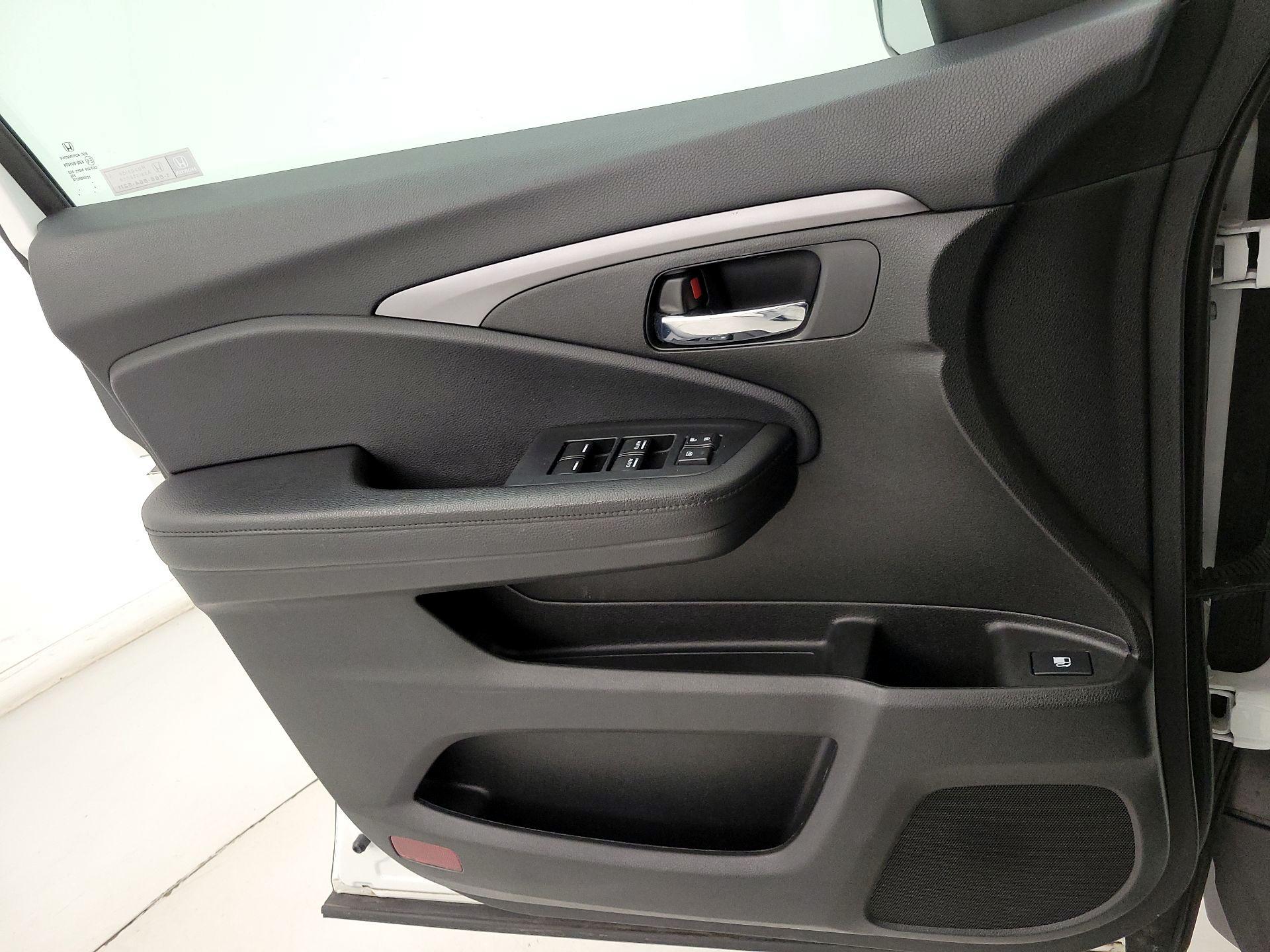 Thumbnail: 2021 Honda Passport - 12