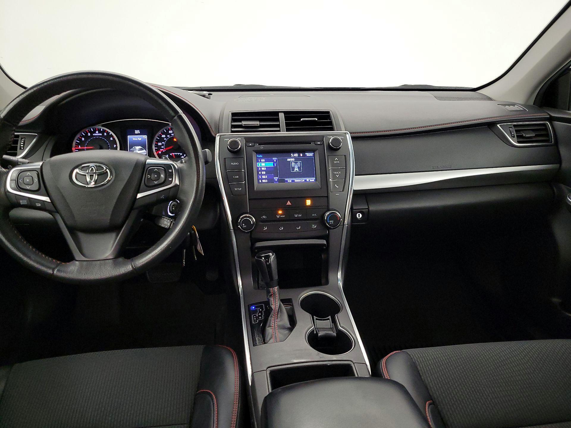 Thumbnail: 2017 Toyota Camry - 9