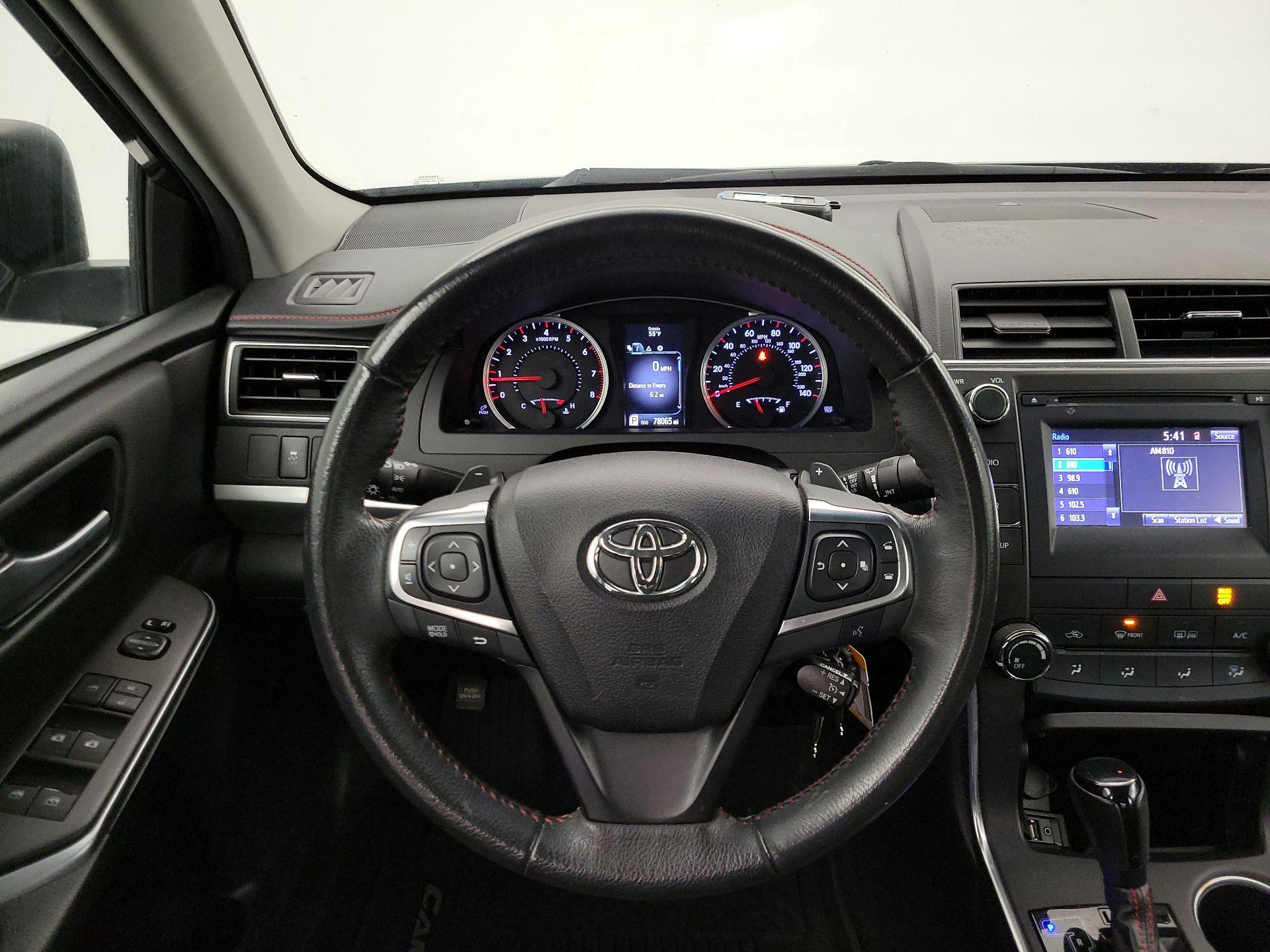 Thumbnail: 2017 Toyota Camry - 10