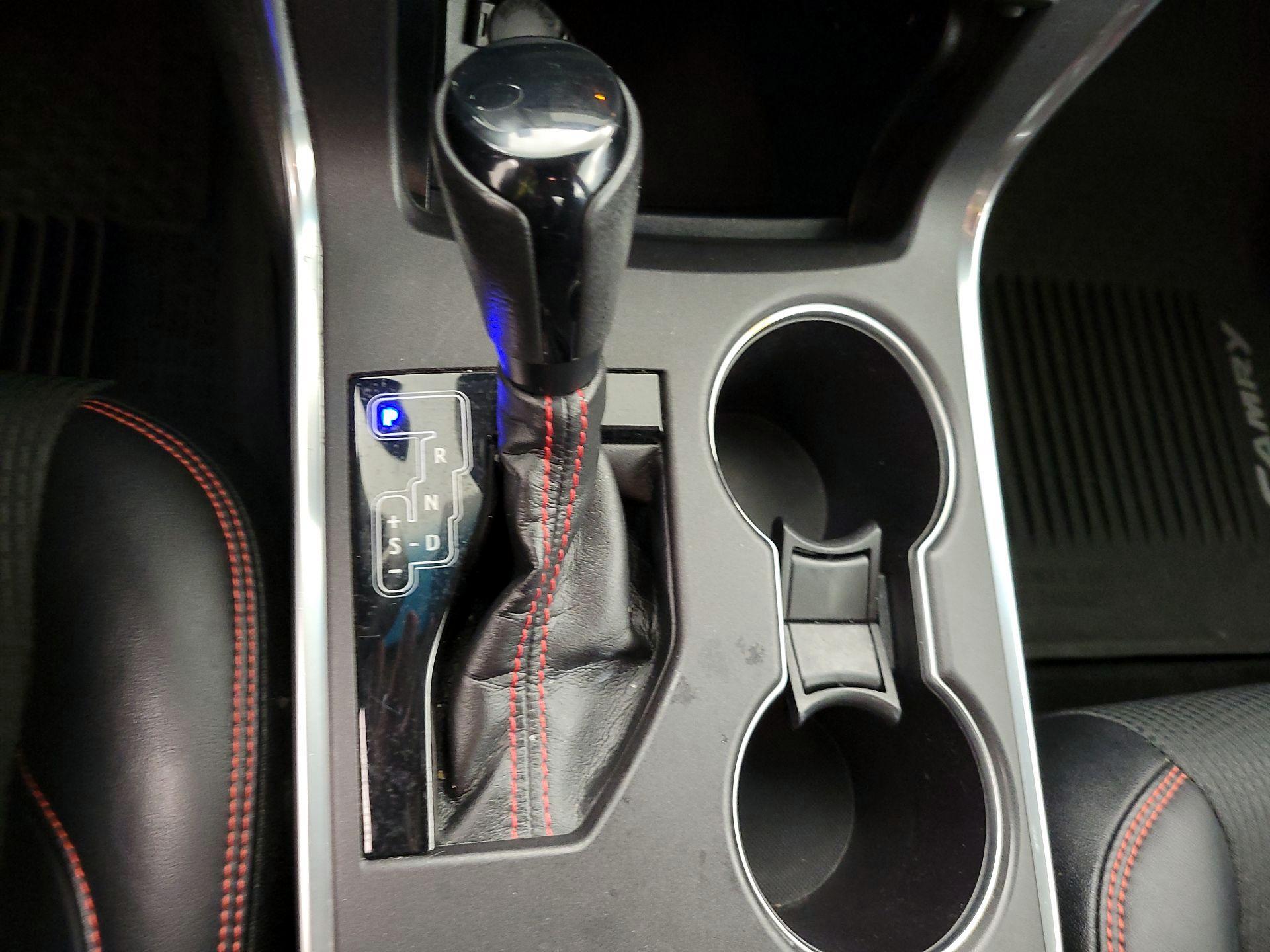 Thumbnail: 2017 Toyota Camry - 17