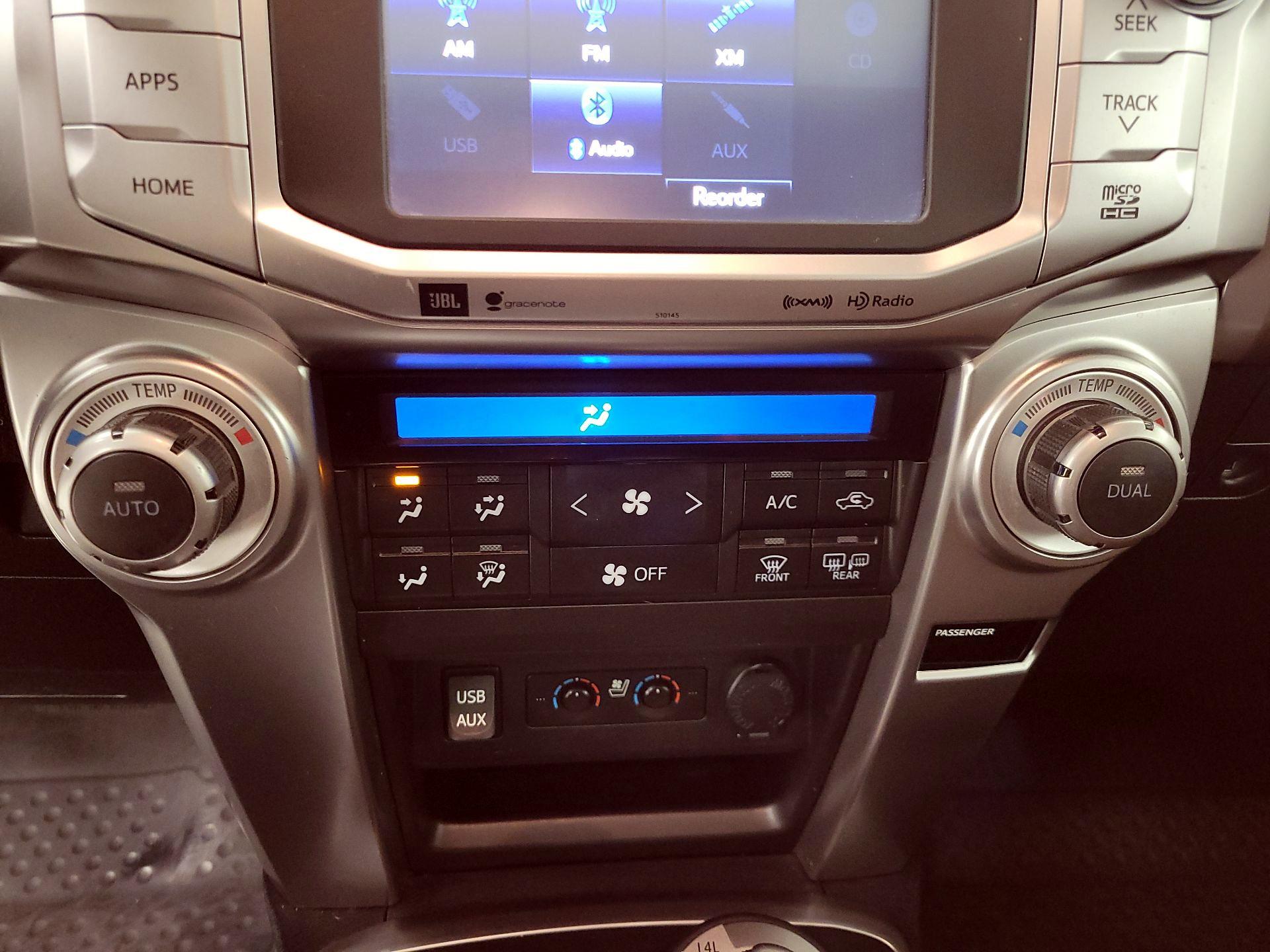 Thumbnail: 2016 Toyota 4Runner - 16