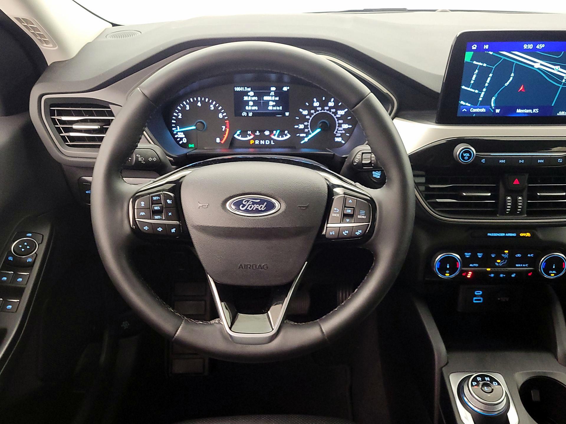 Thumbnail: 2022 Ford Escape - 10