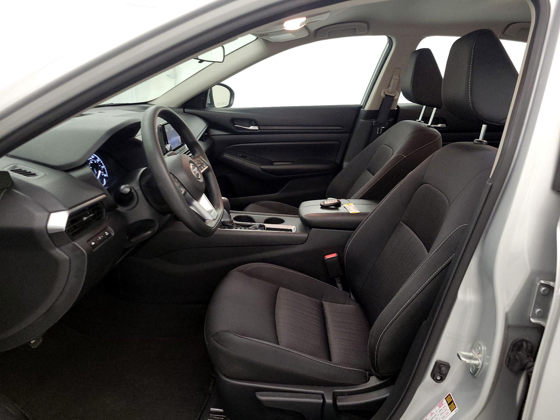 Thumbnail: 2022 Nissan Altima - 11