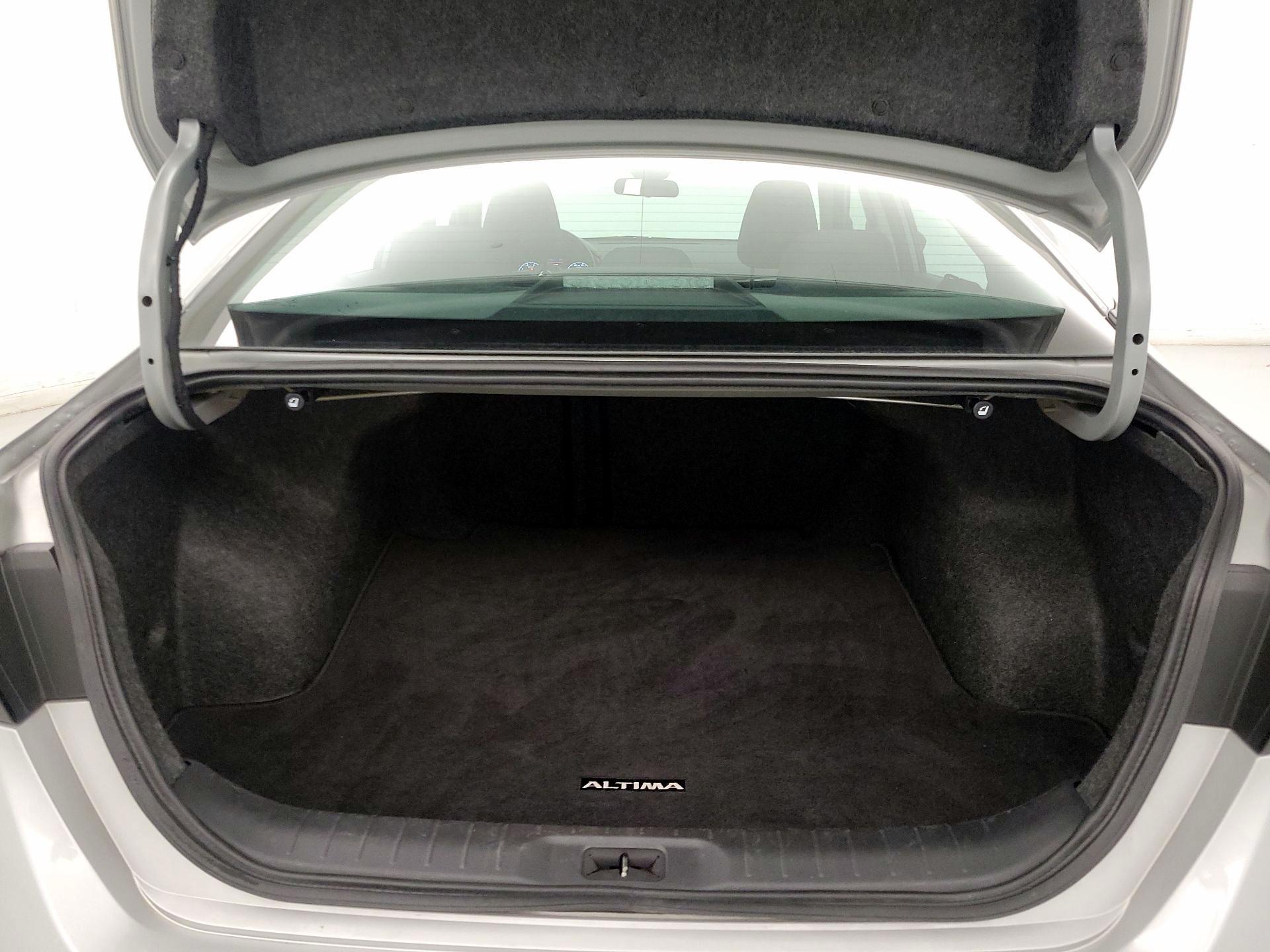 Thumbnail: 2022 Nissan Altima - 20