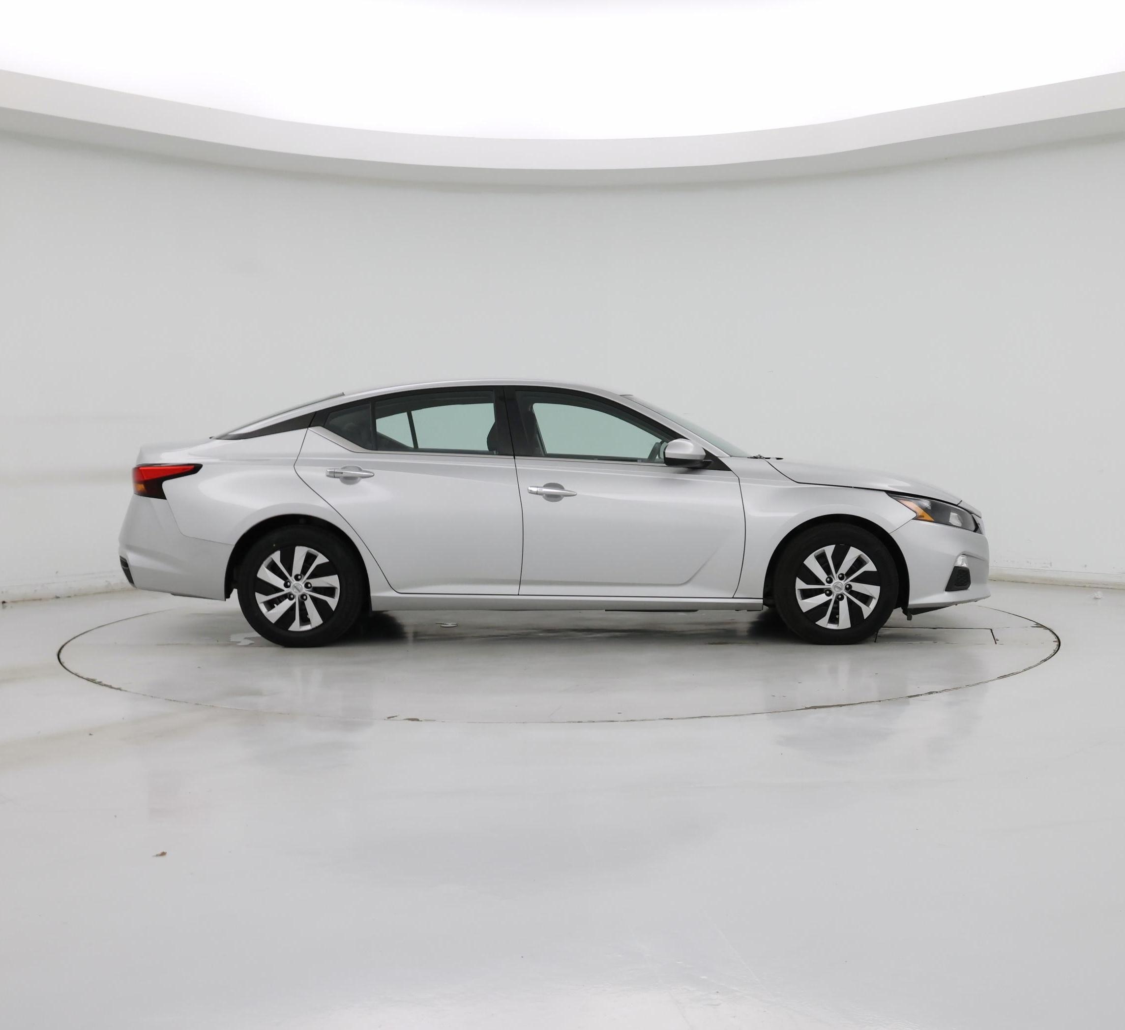 Thumbnail: 2022 Nissan Altima - 7