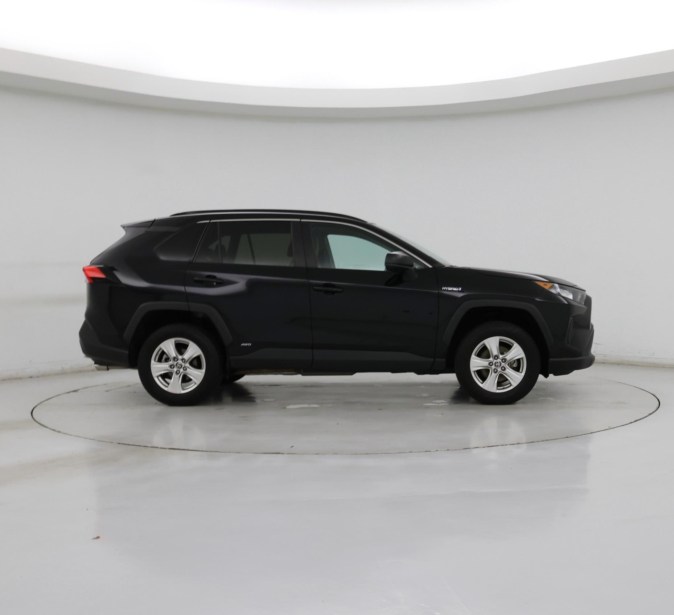 Thumbnail: 2021 Toyota RAV4 - 7