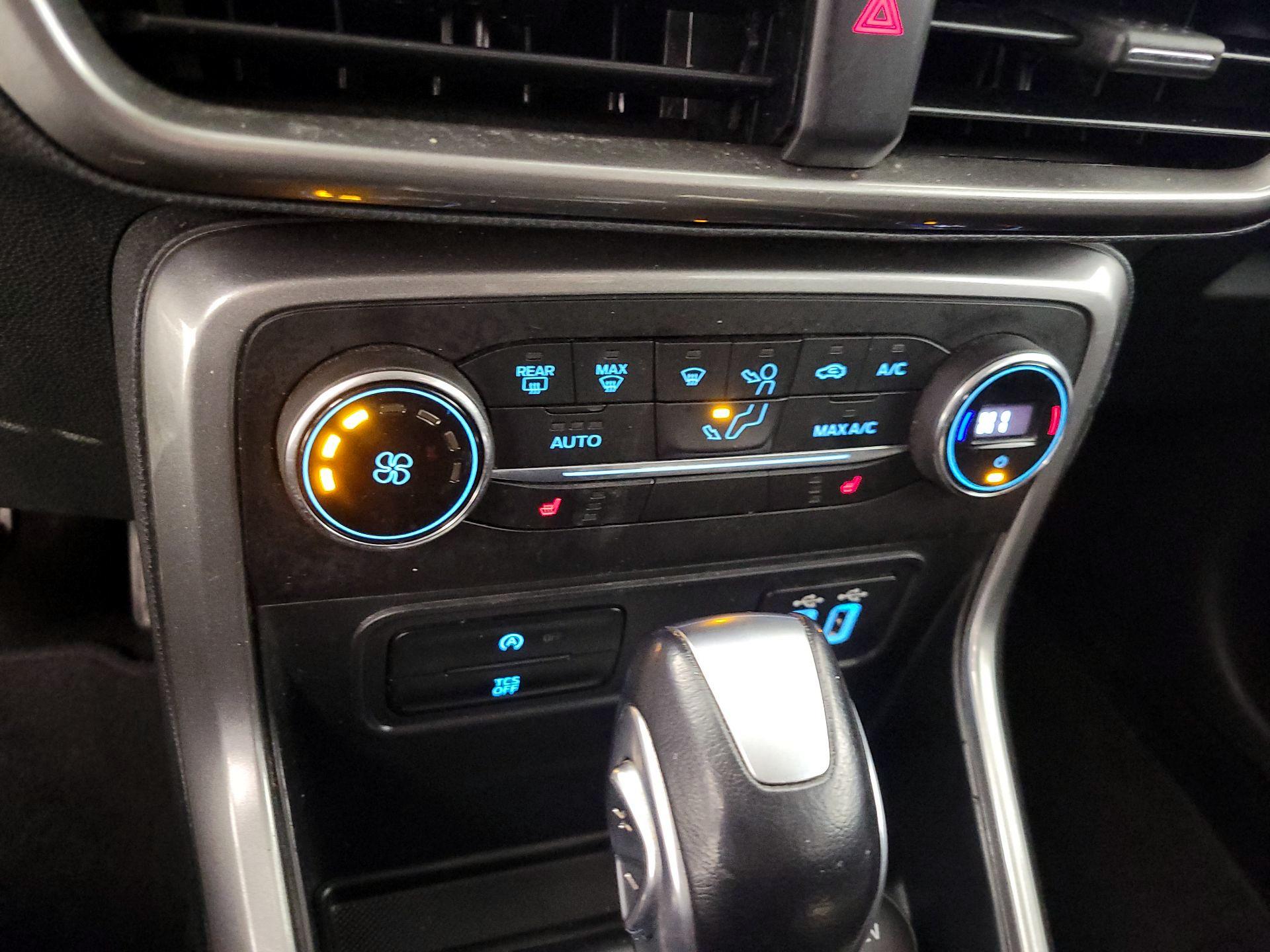 Thumbnail: 2020 Ford EcoSport - 17