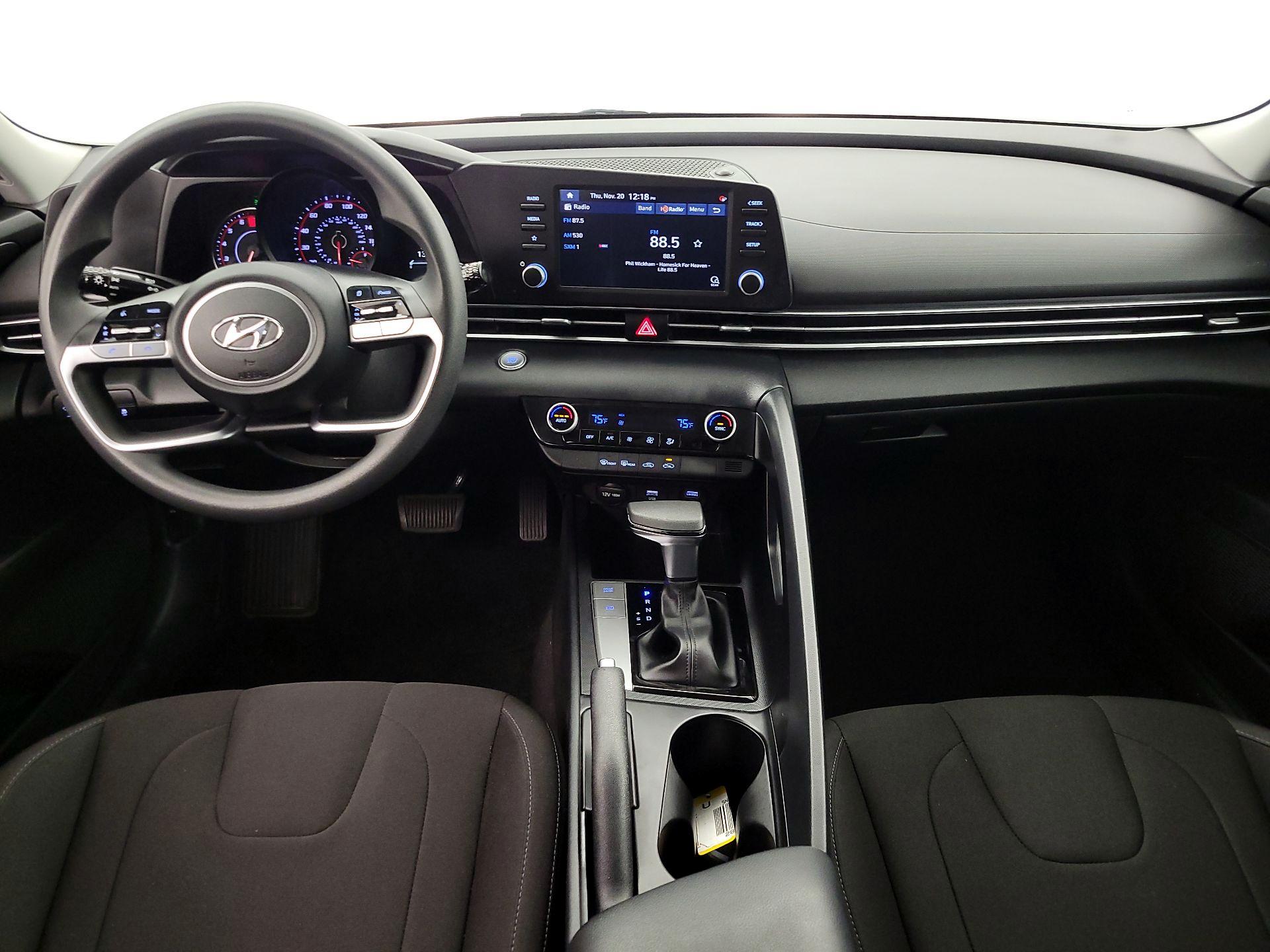 Thumbnail: 2022 Hyundai Elantra - 9