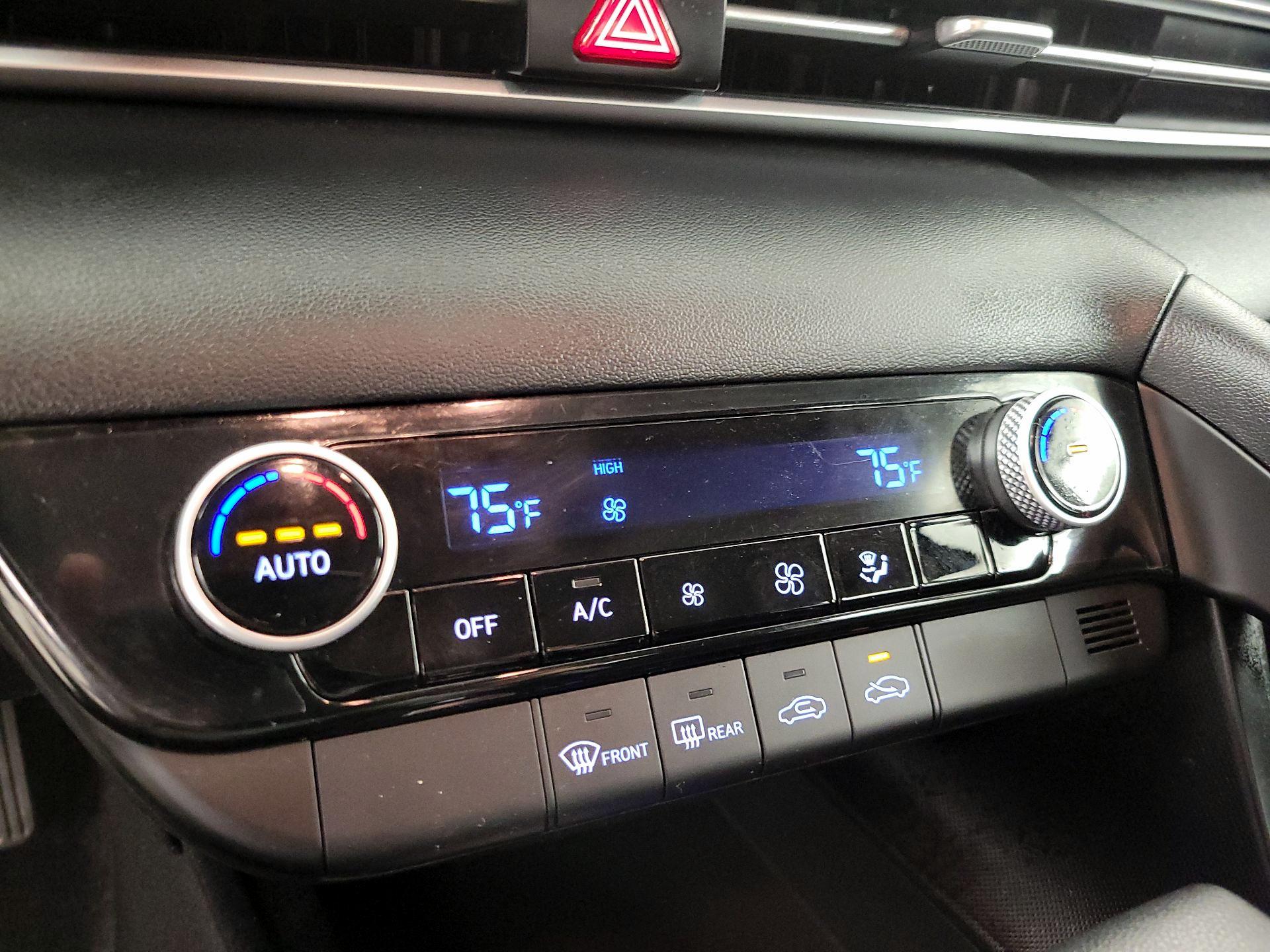 Thumbnail: 2022 Hyundai Elantra - 16