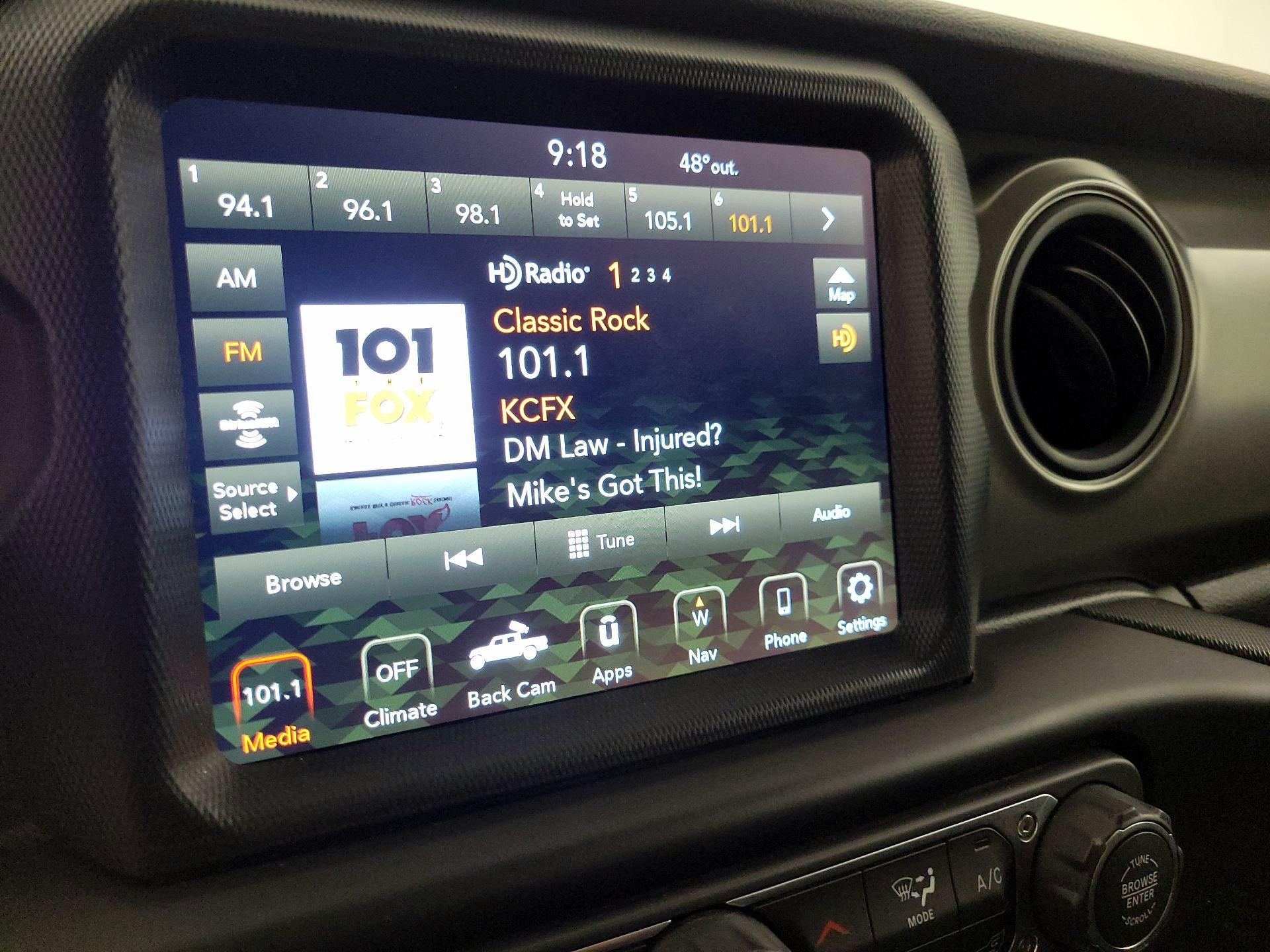 Thumbnail: 2022 Jeep Gladiator - 16