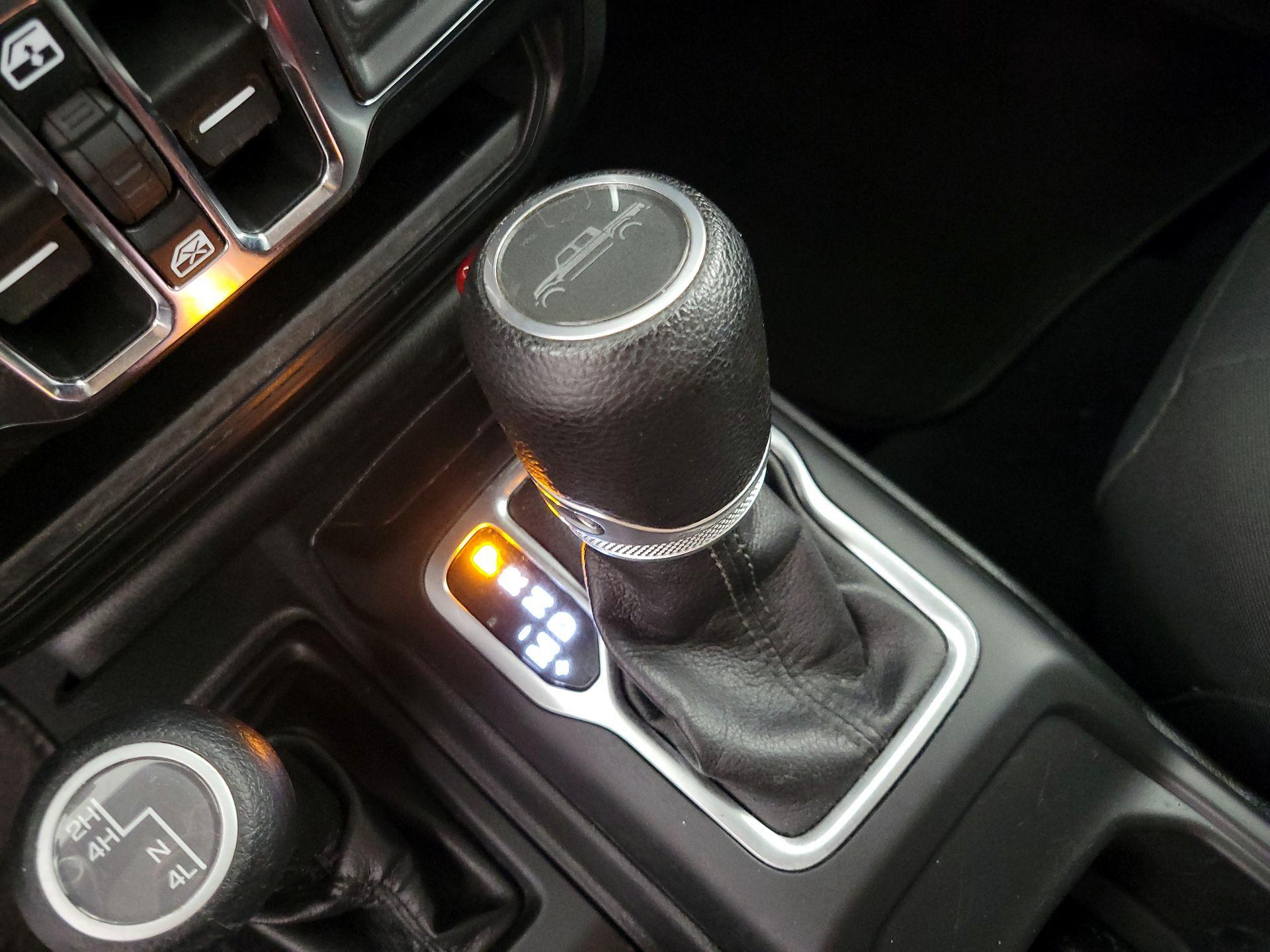 Thumbnail: 2022 Jeep Gladiator - 18