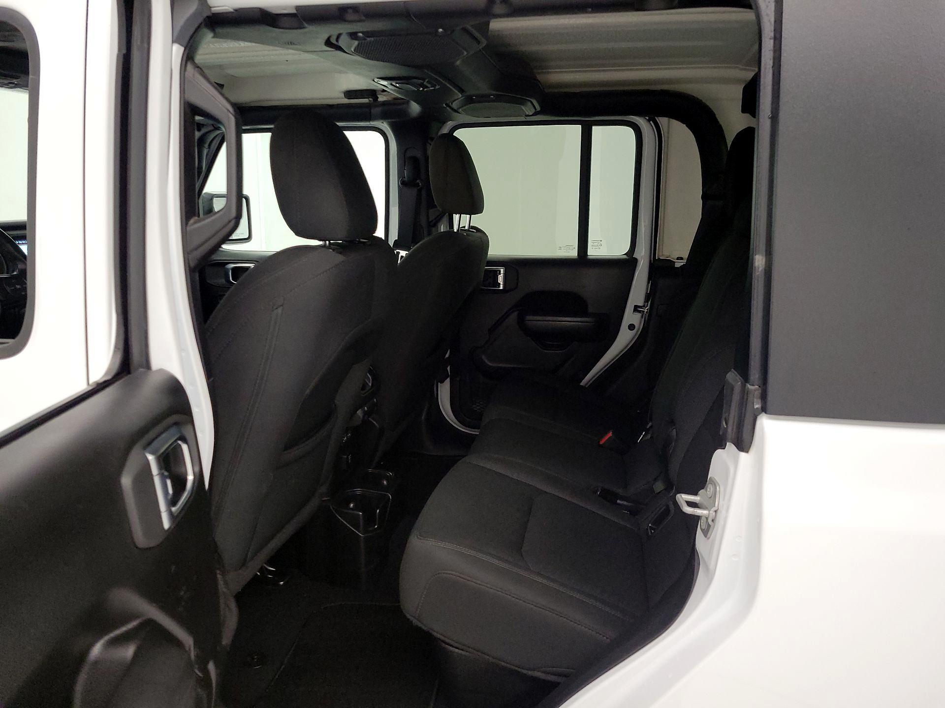 Thumbnail: 2022 Jeep Gladiator - 20