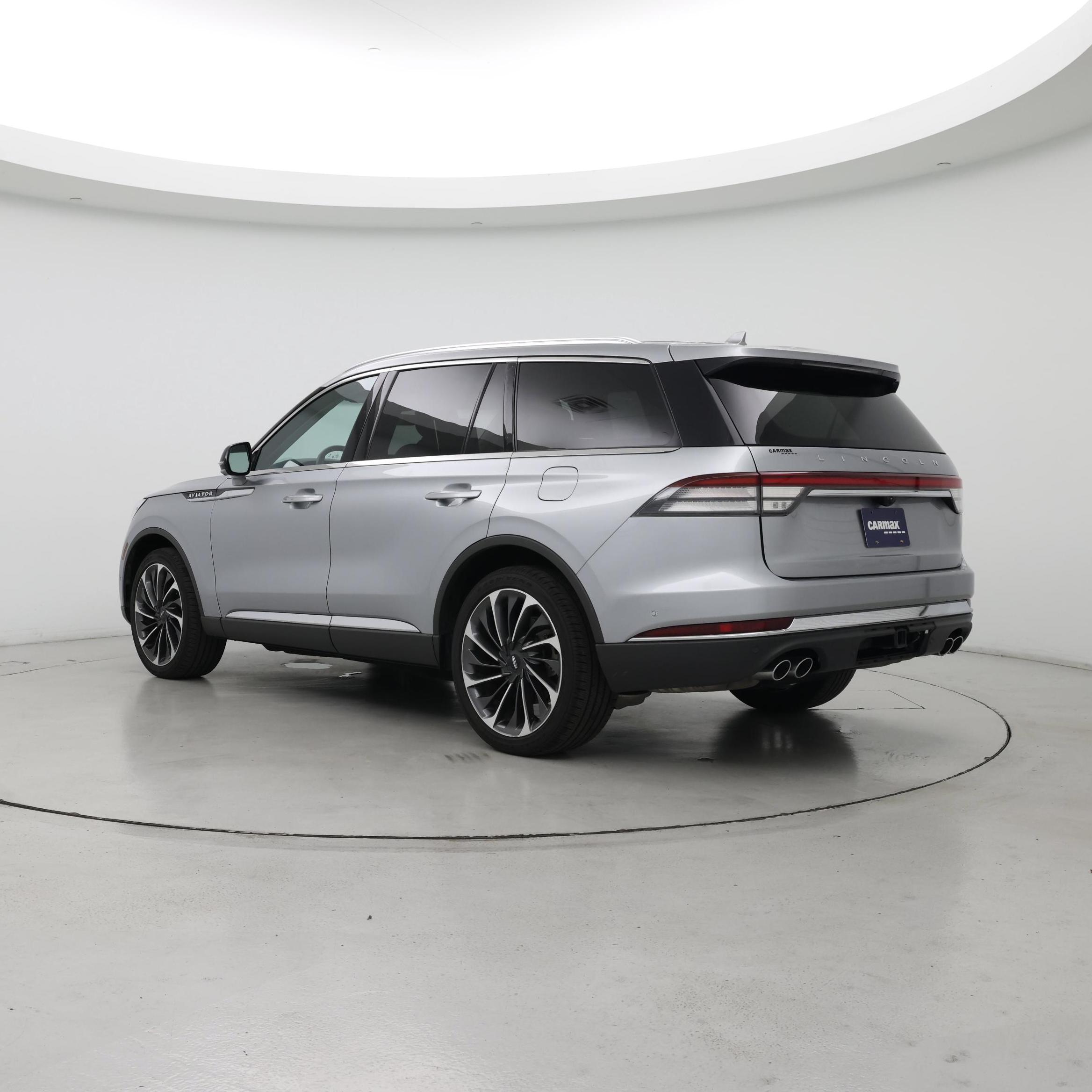 Thumbnail: 2020 Lincoln Aviator - 2
