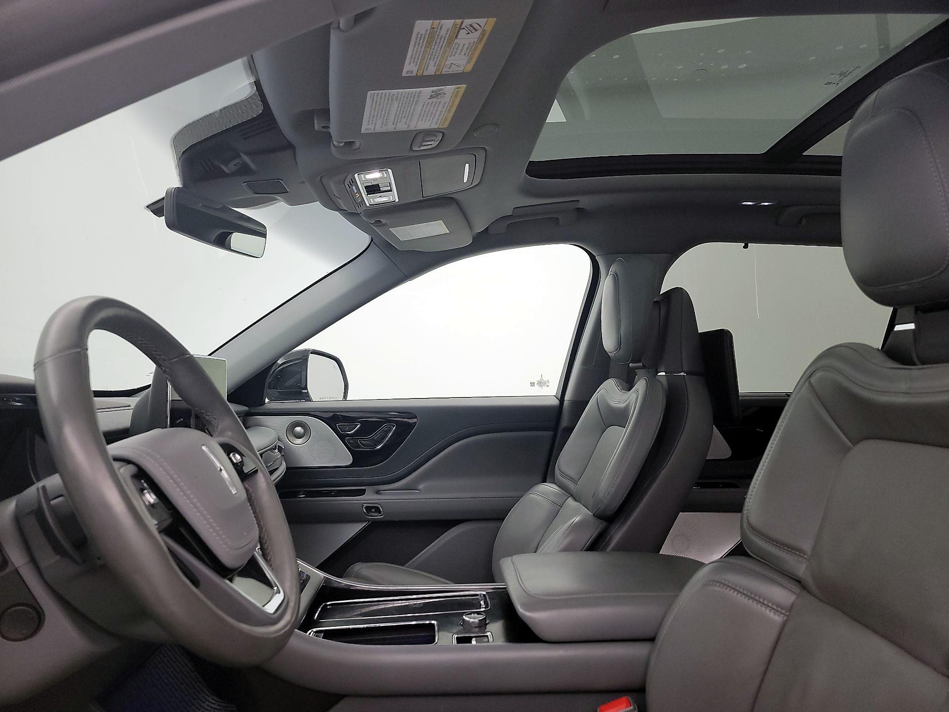 Thumbnail: 2020 Lincoln Aviator - 20