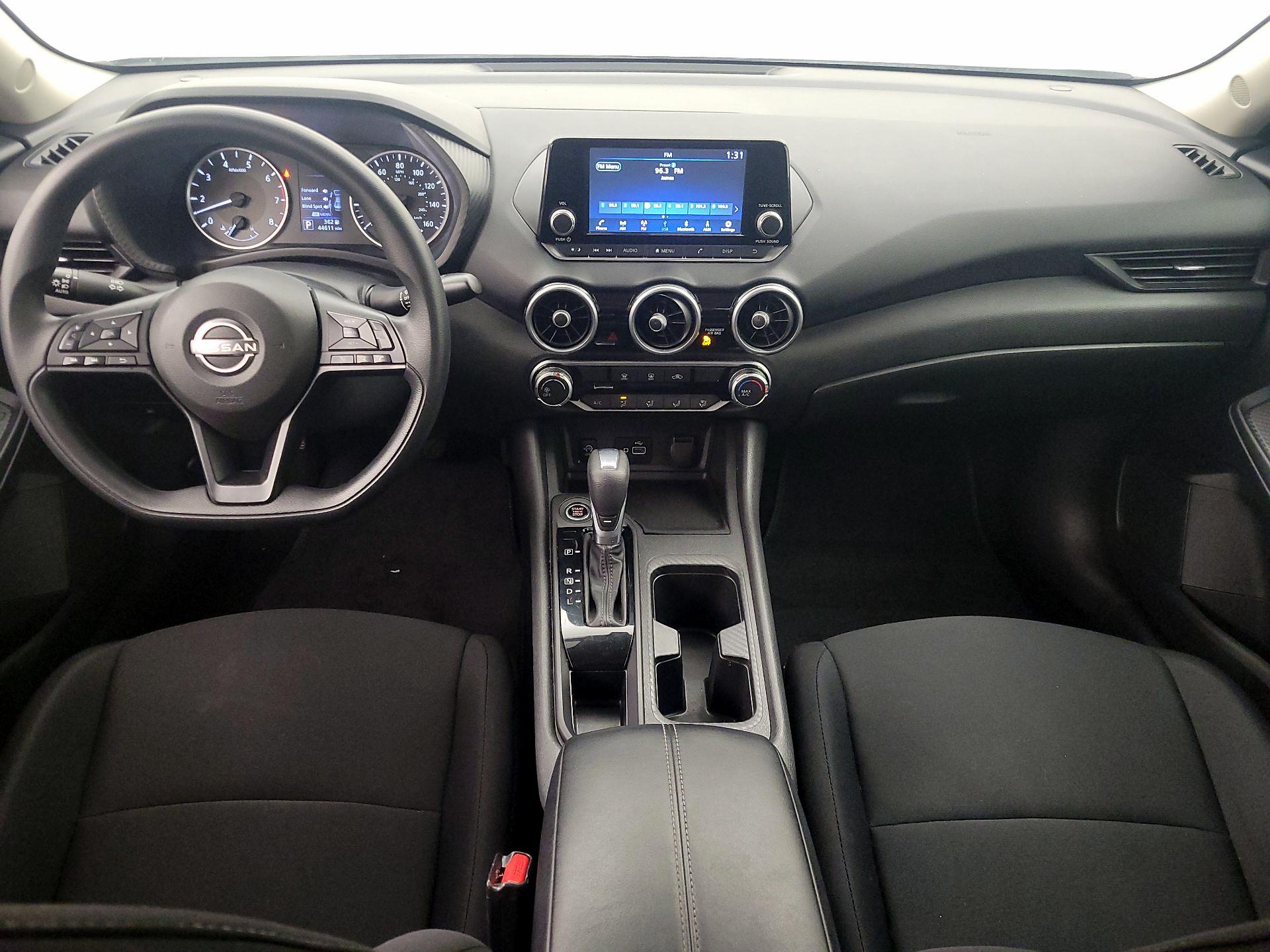 Thumbnail: 2024 Nissan Sentra - 9