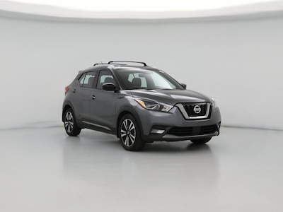 Gray 2020 Nissan Kicks SR