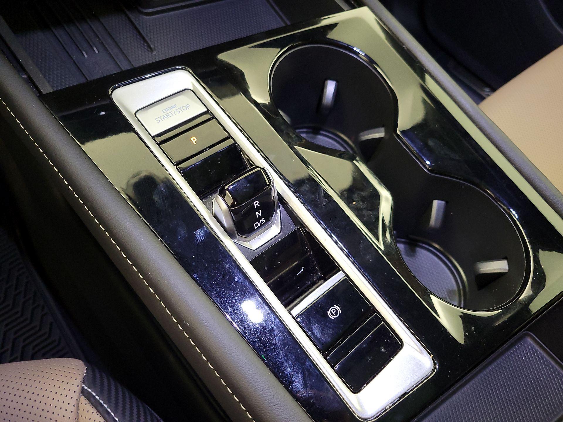 Thumbnail: 2025 Volkswagen Atlas - 17