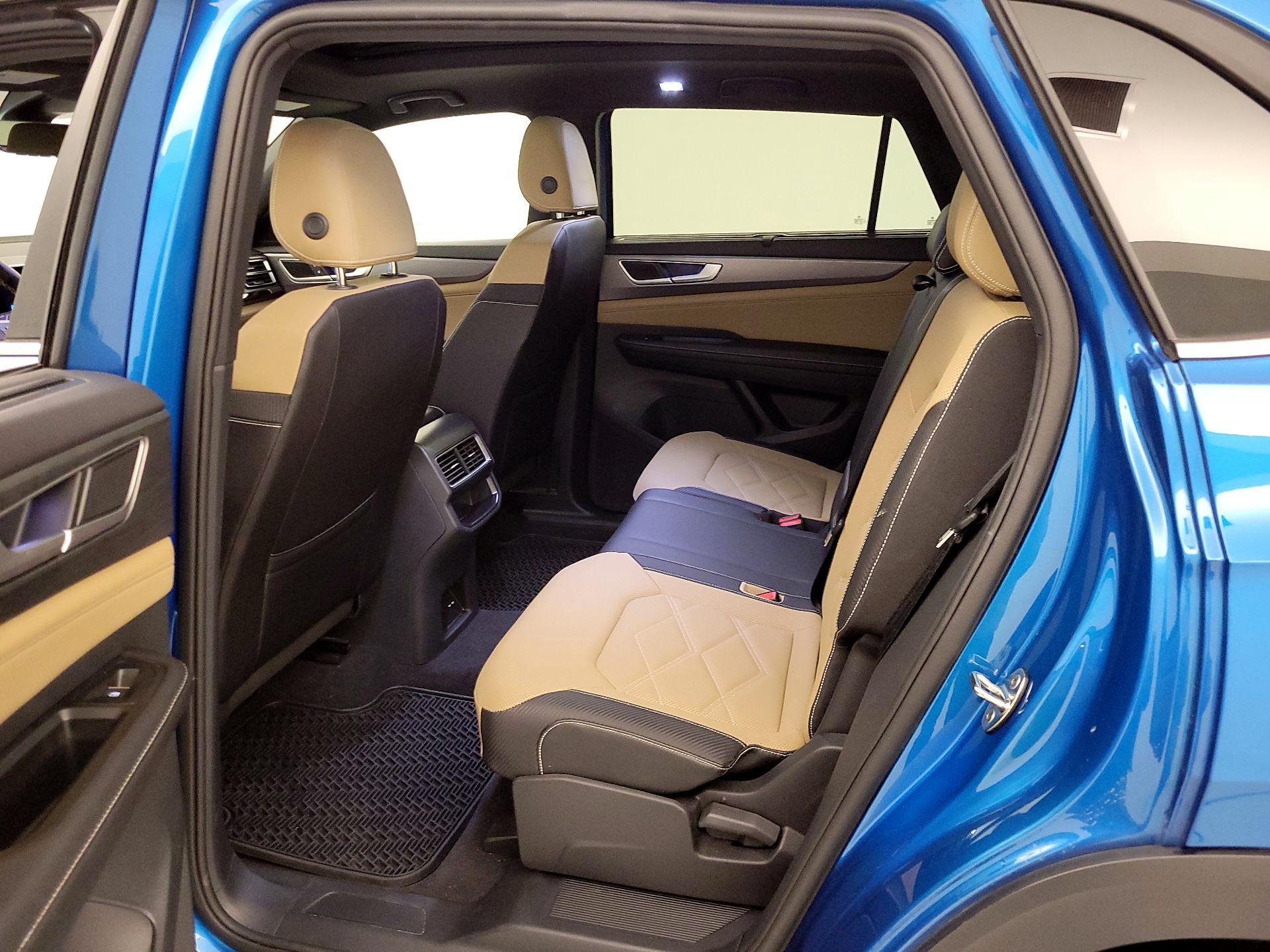 Thumbnail: 2025 Volkswagen Atlas - 20