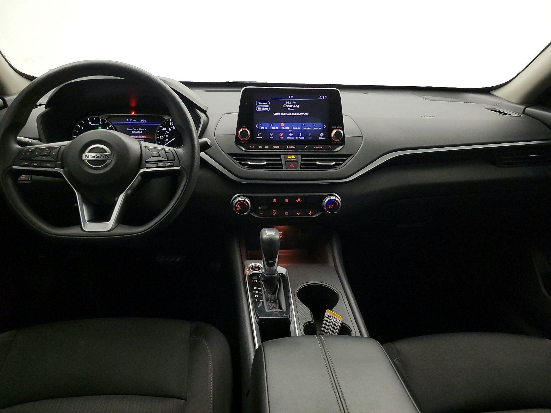 Thumbnail: 2020 Nissan Altima - 9