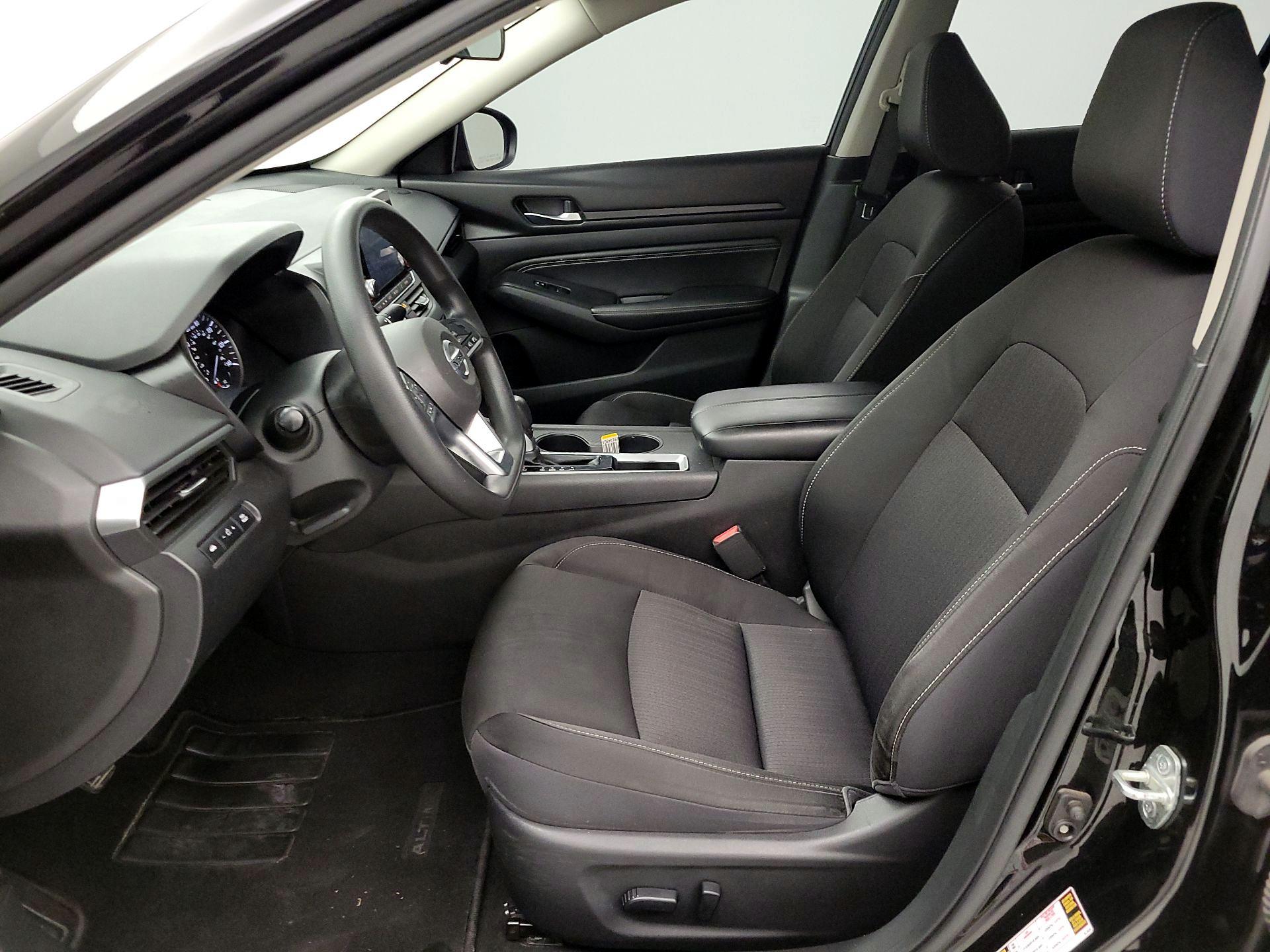 Thumbnail: 2020 Nissan Altima - 11