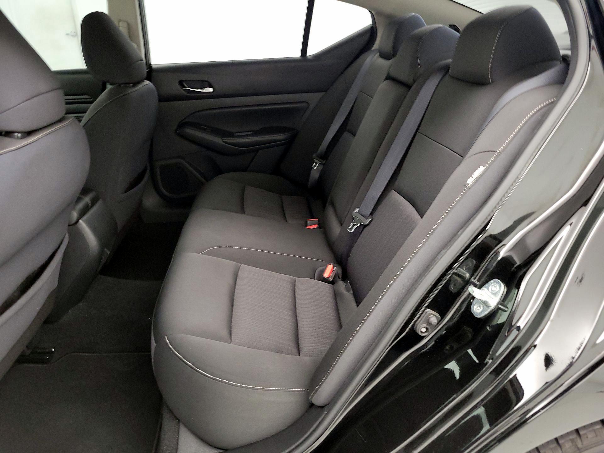 Thumbnail: 2020 Nissan Altima - 19